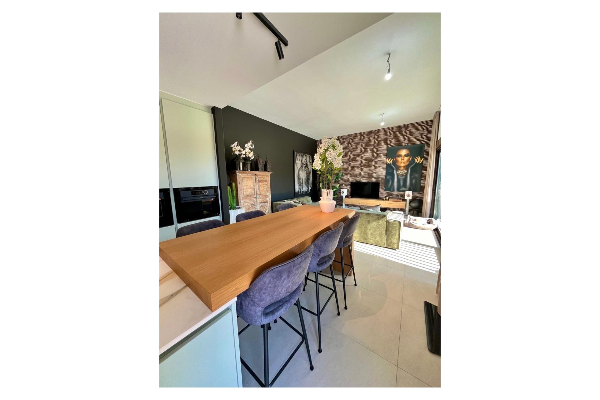 Resale - Villa -
Rojales