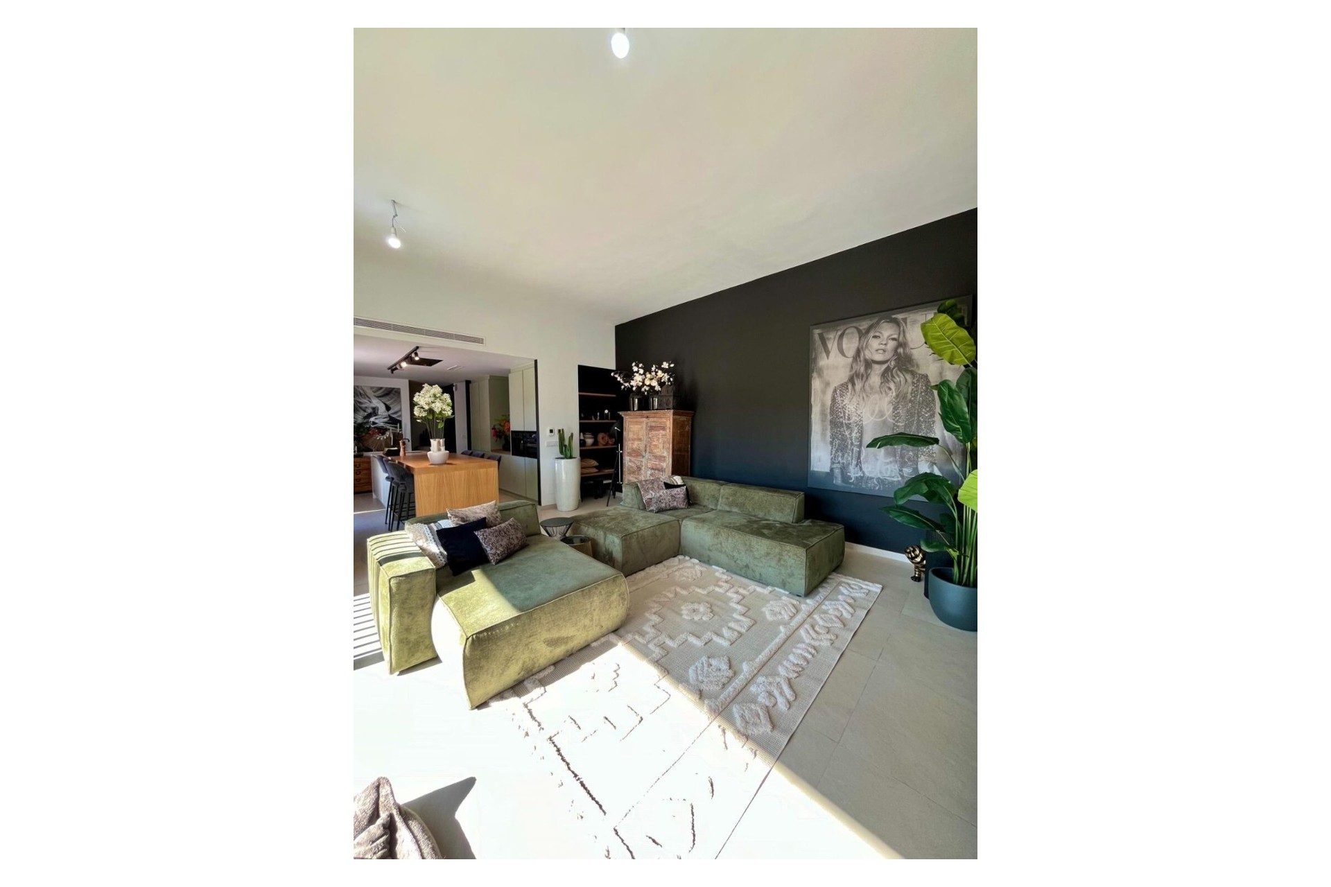 Resale - Villa -
Rojales