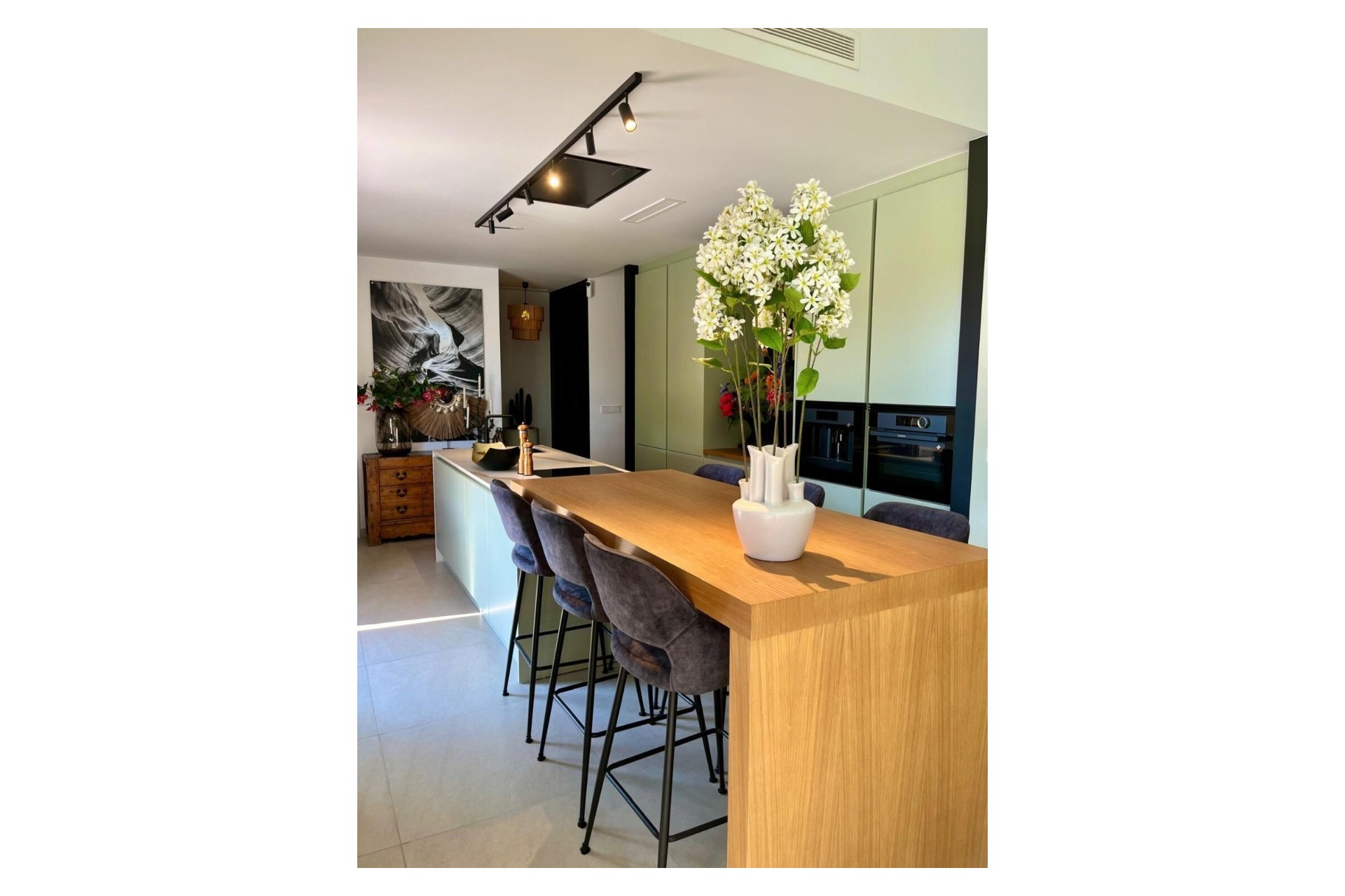 Resale - Villa -
Rojales