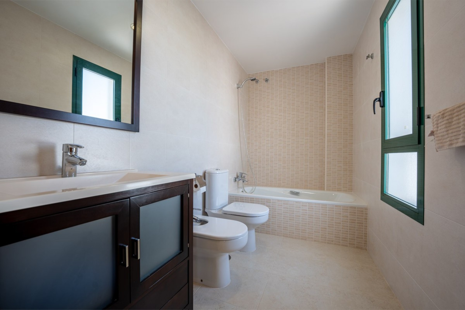 Resale - Villa -
Rojales