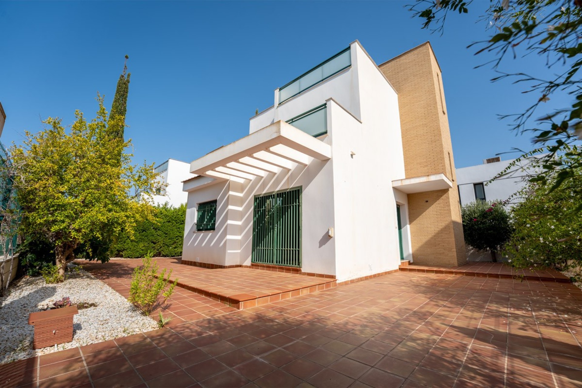 Resale - Villa -
Rojales