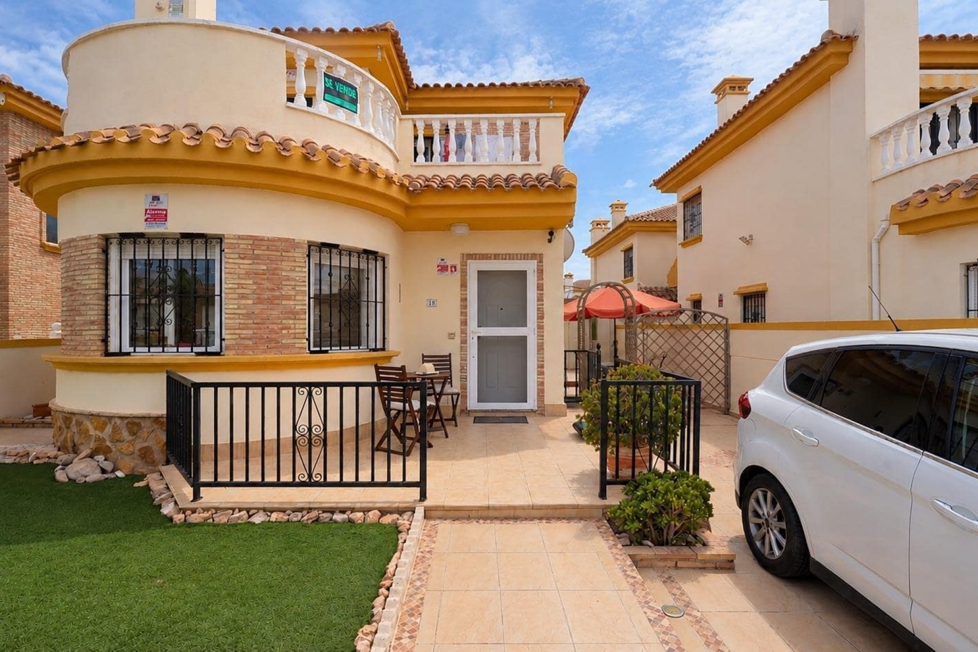 Resale - Villa -
Roldán