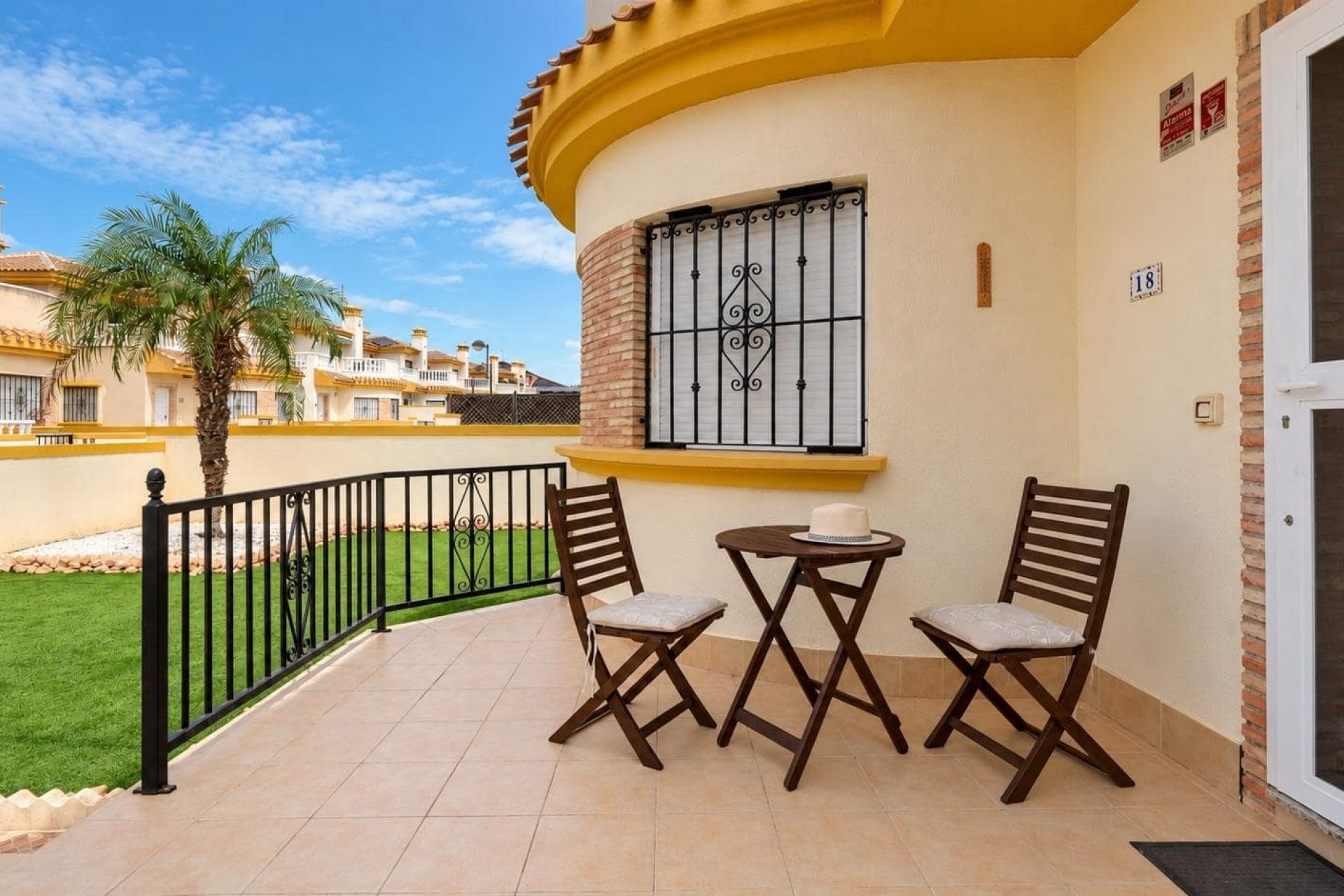 Resale - Villa -
Roldán