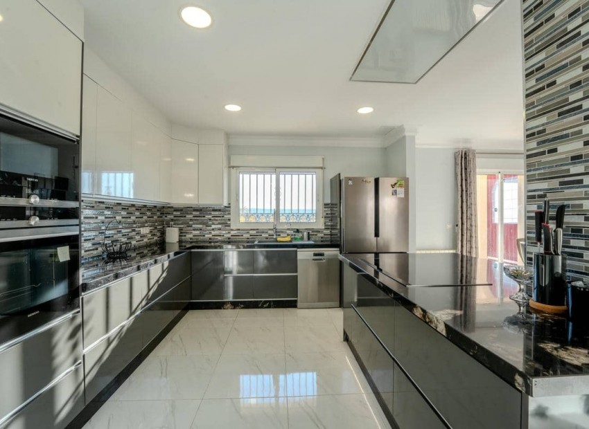 Resale - Villa -
San Fulgencio