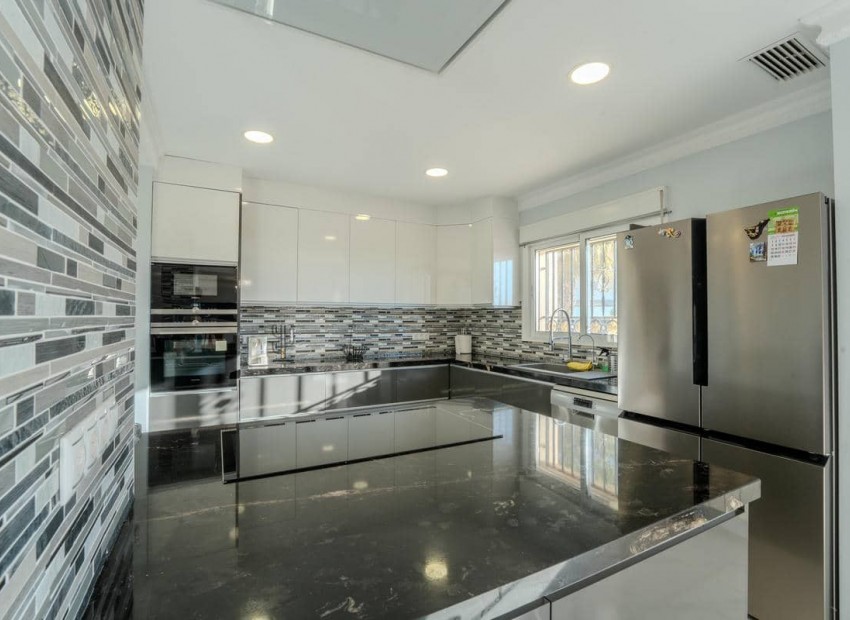 Resale - Villa -
San Fulgencio