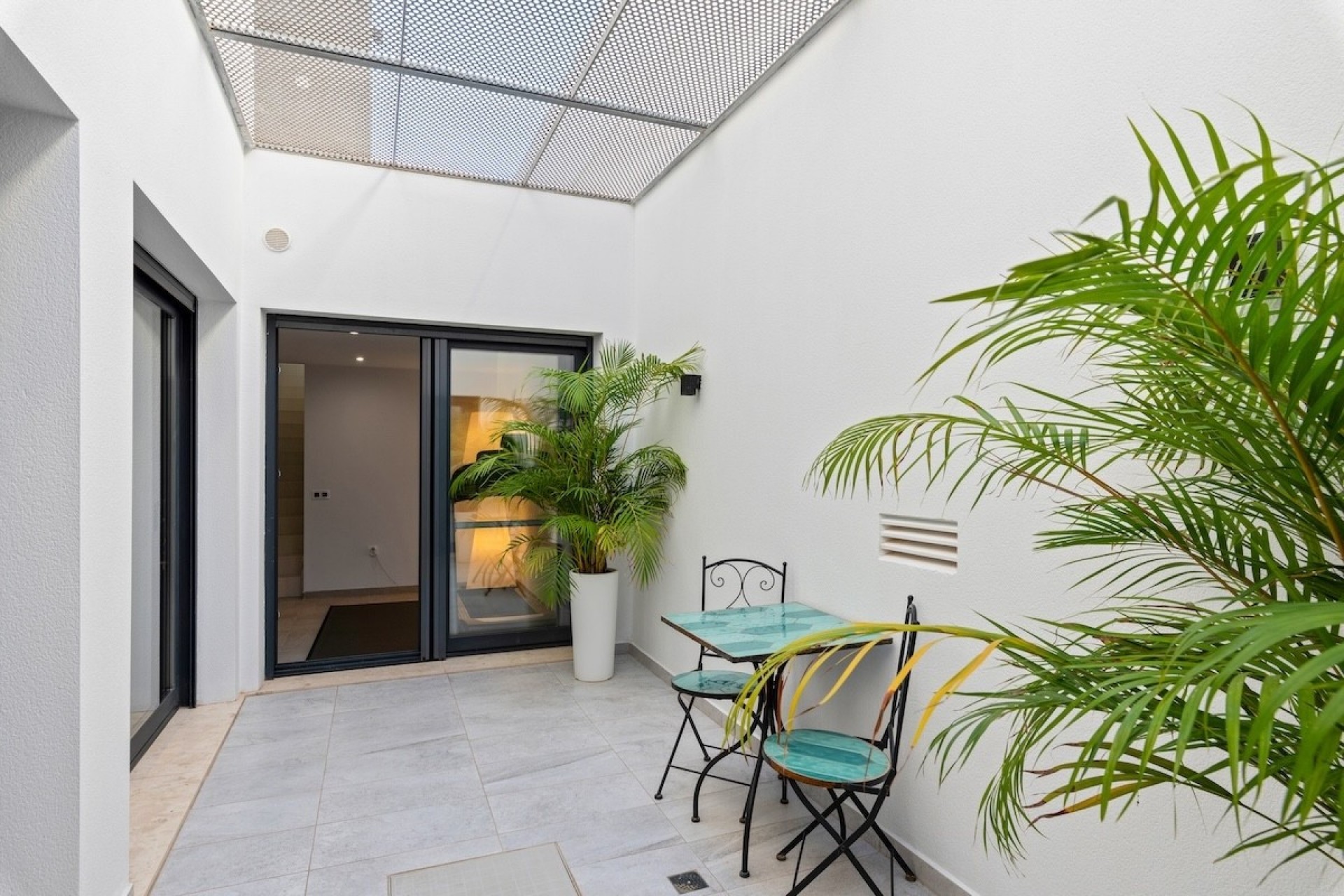 Resale - Villa -
San Miguel de Salinas