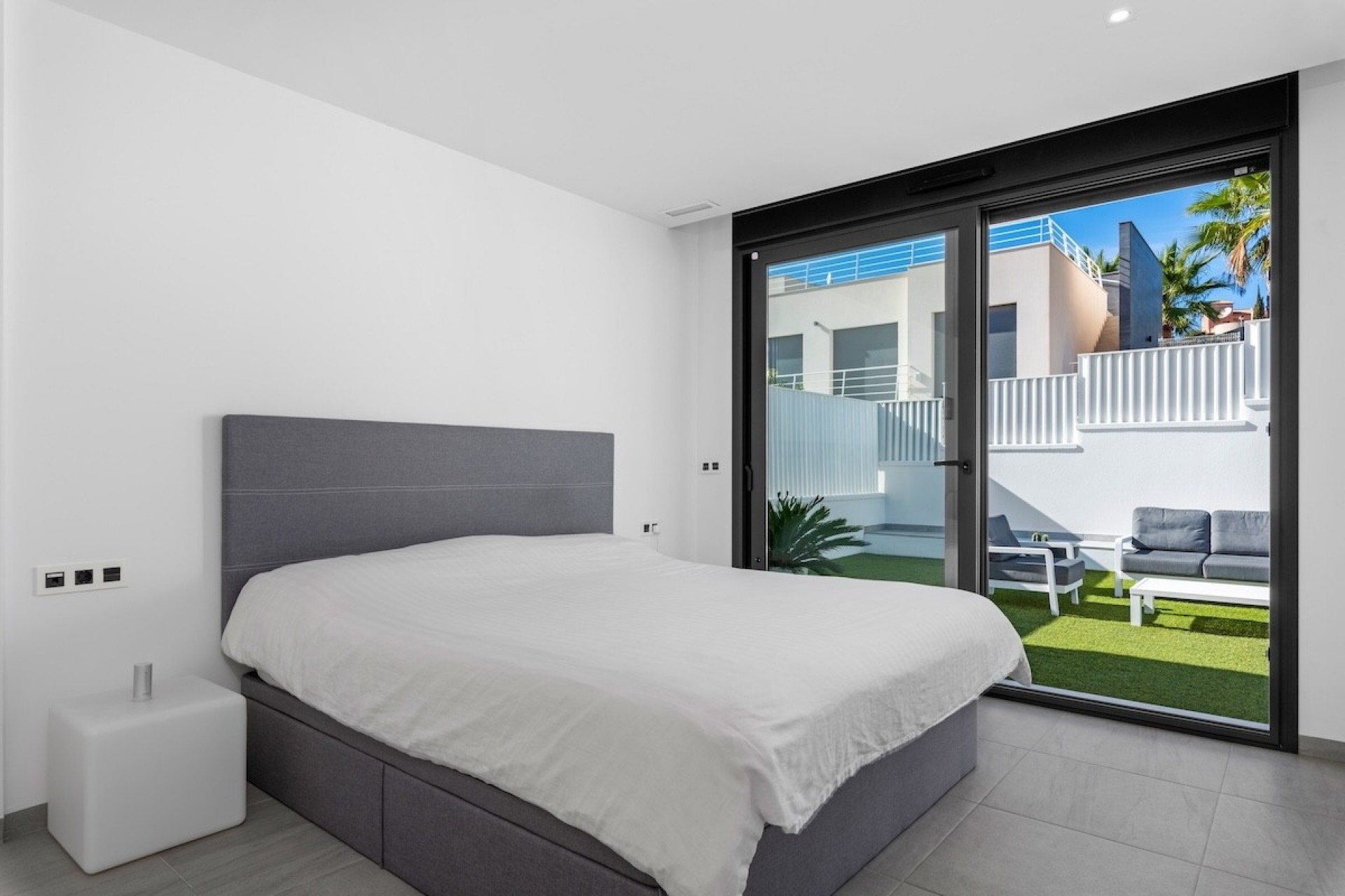 Resale - Villa -
San Miguel de Salinas