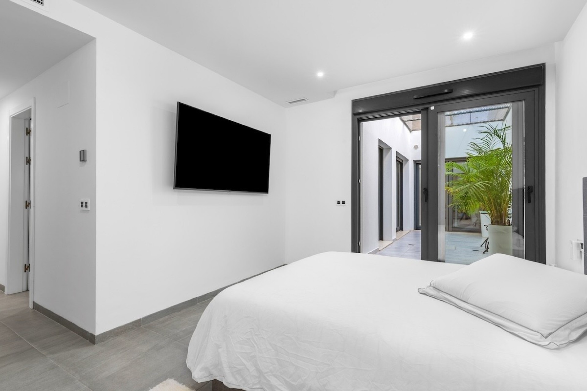 Resale - Villa -
San Miguel de Salinas