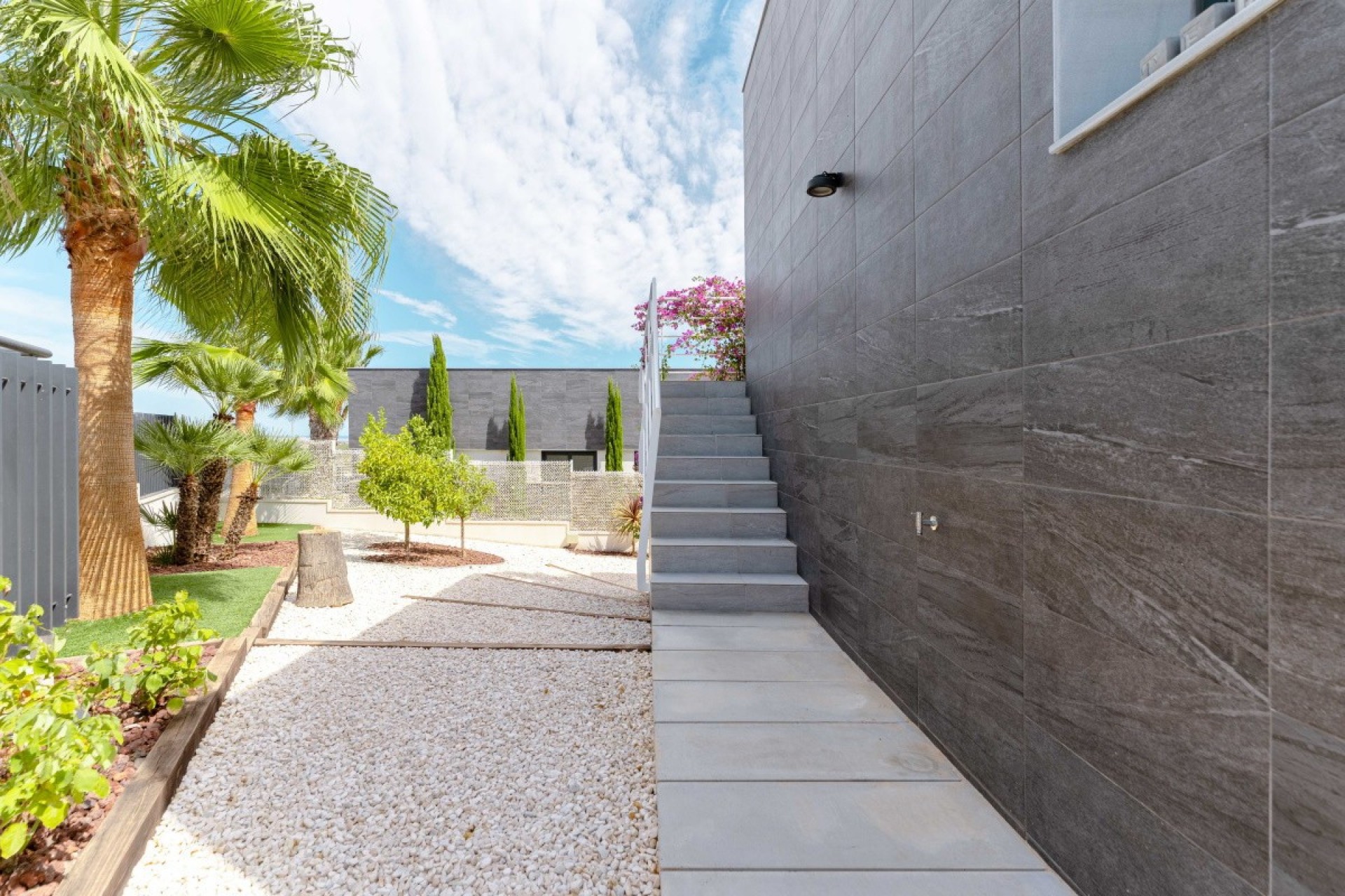 Resale - Villa -
San Miguel de Salinas