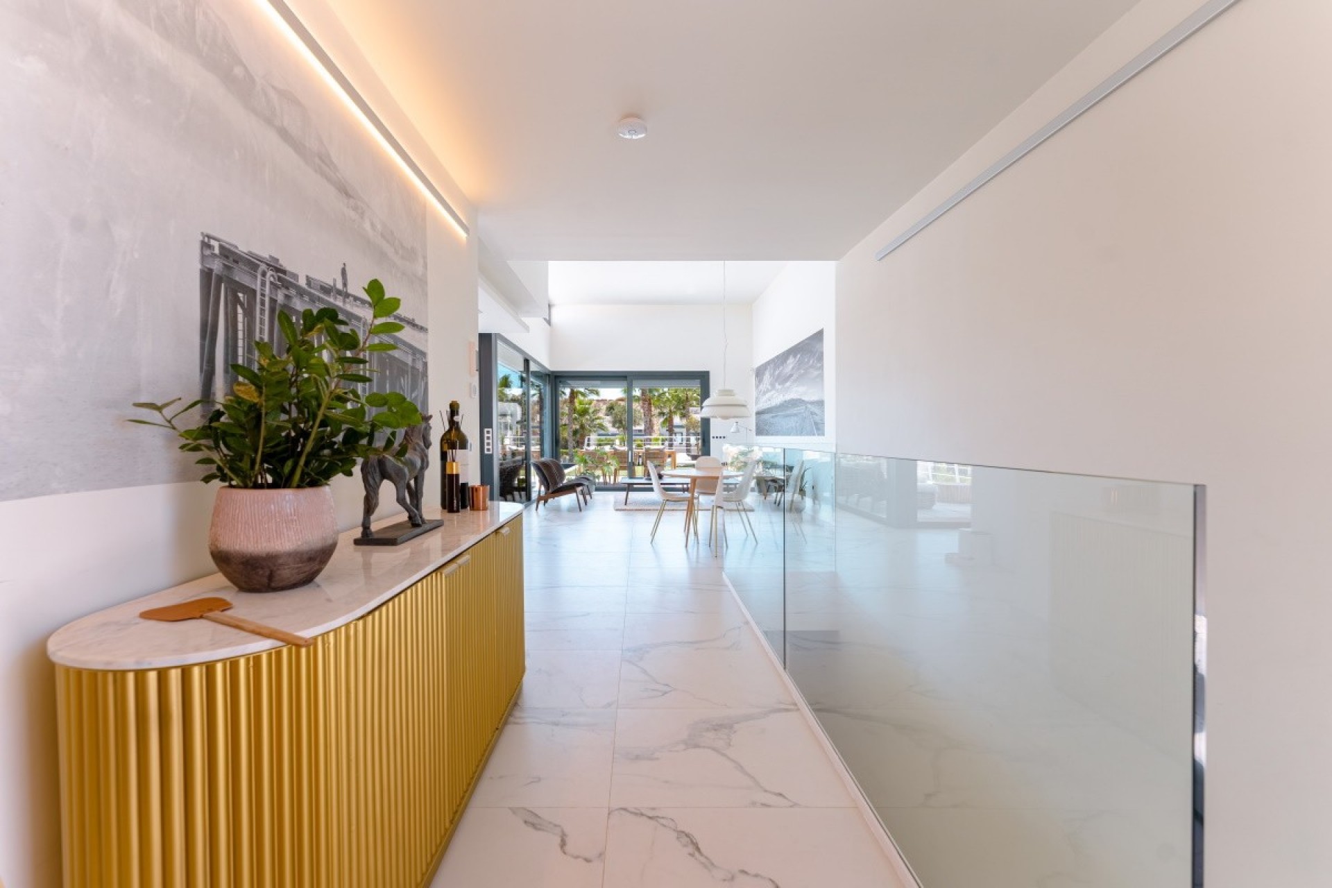 Resale - Villa -
San Miguel de Salinas