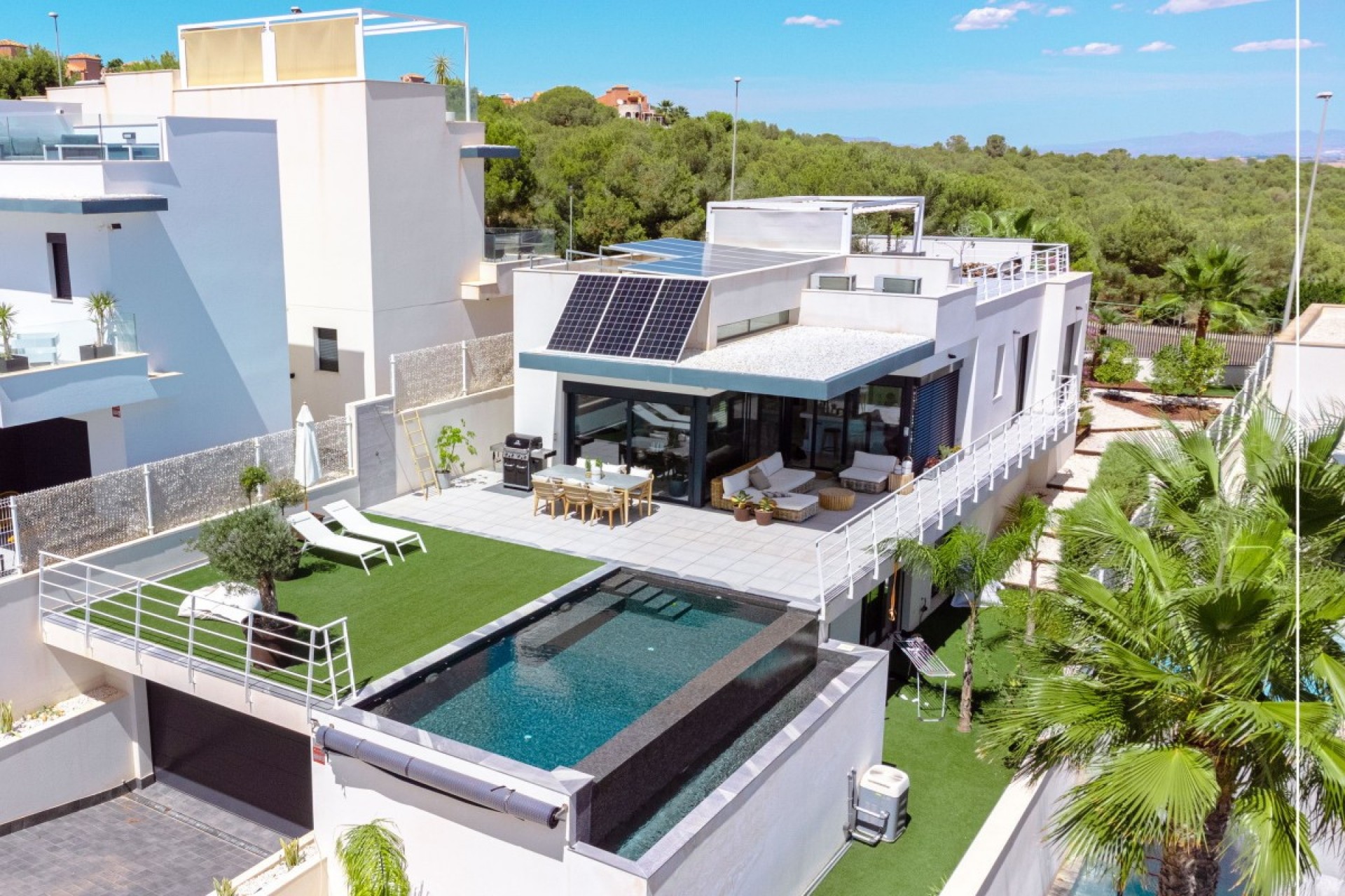 Resale - Villa -
San Miguel de Salinas