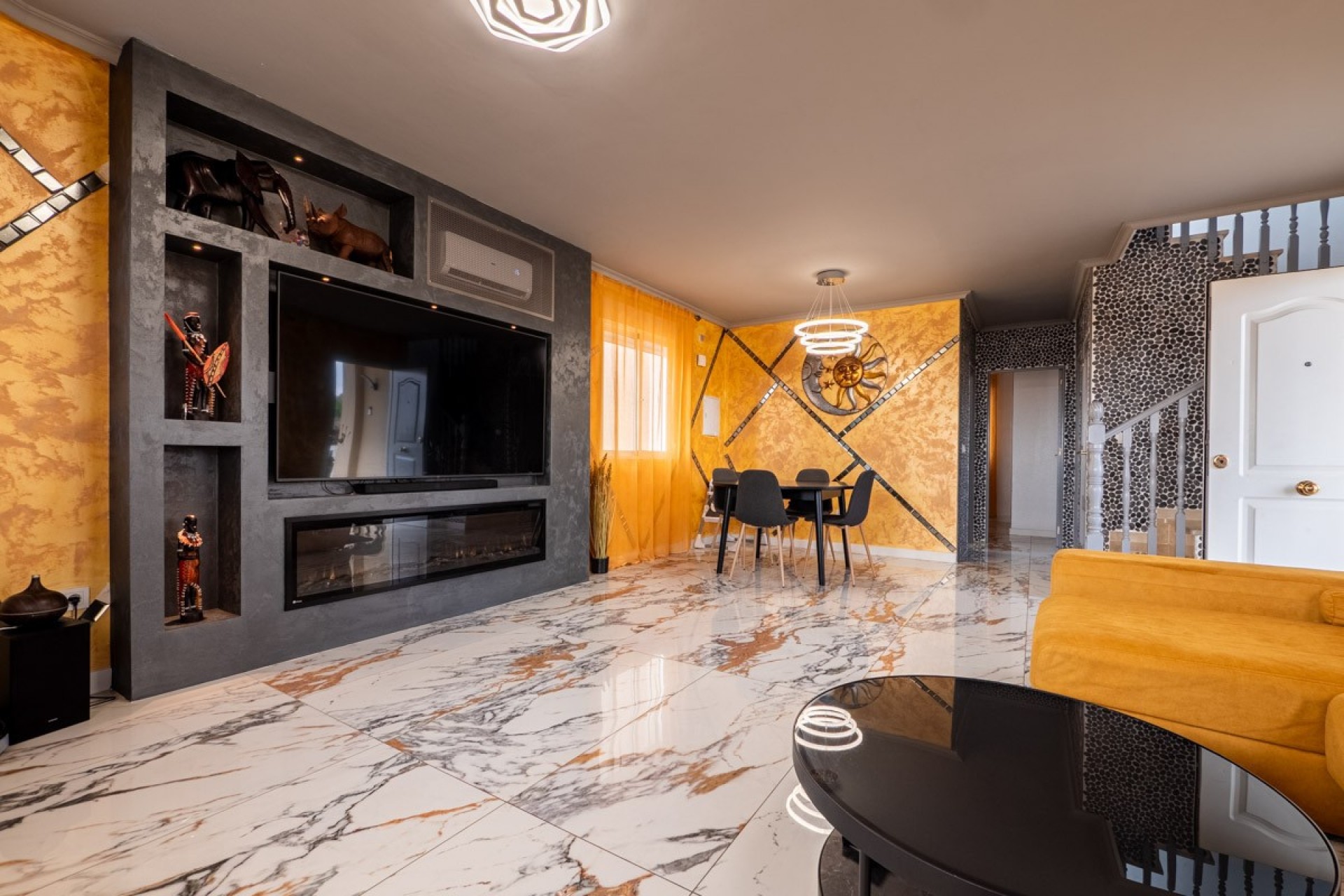 Resale - Villa -
San Miguel de Salinas