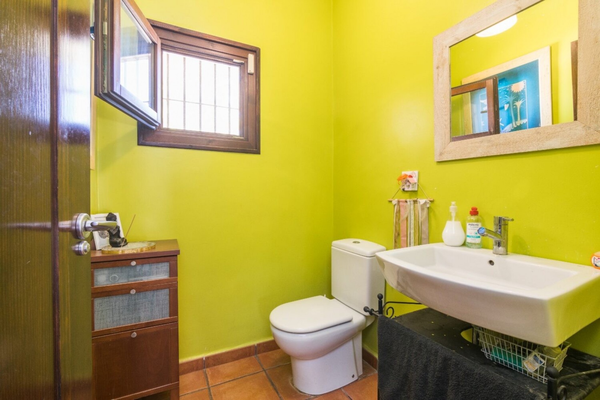 Resale - Villa -
Santa Pola