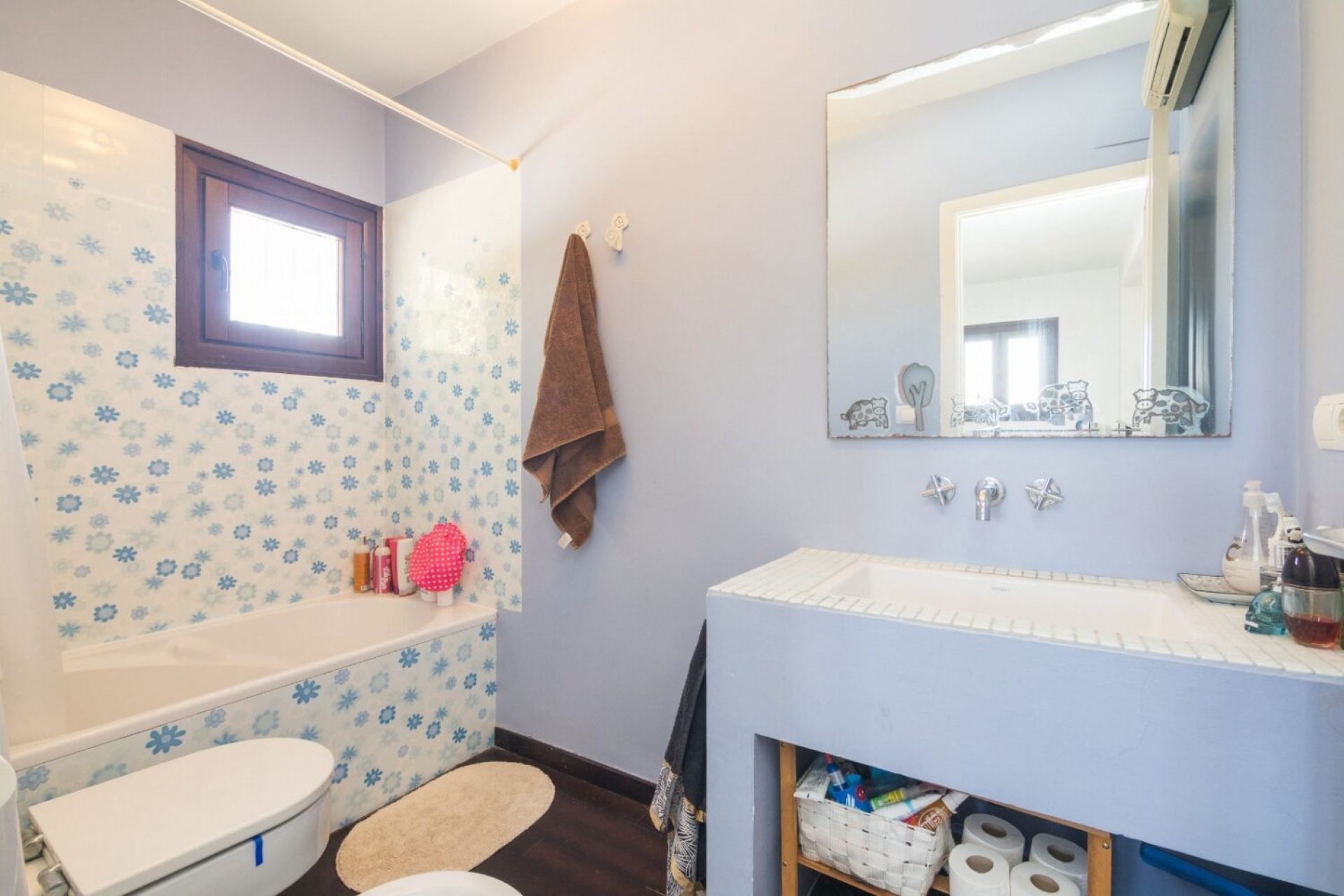 Resale - Villa -
Santa Pola