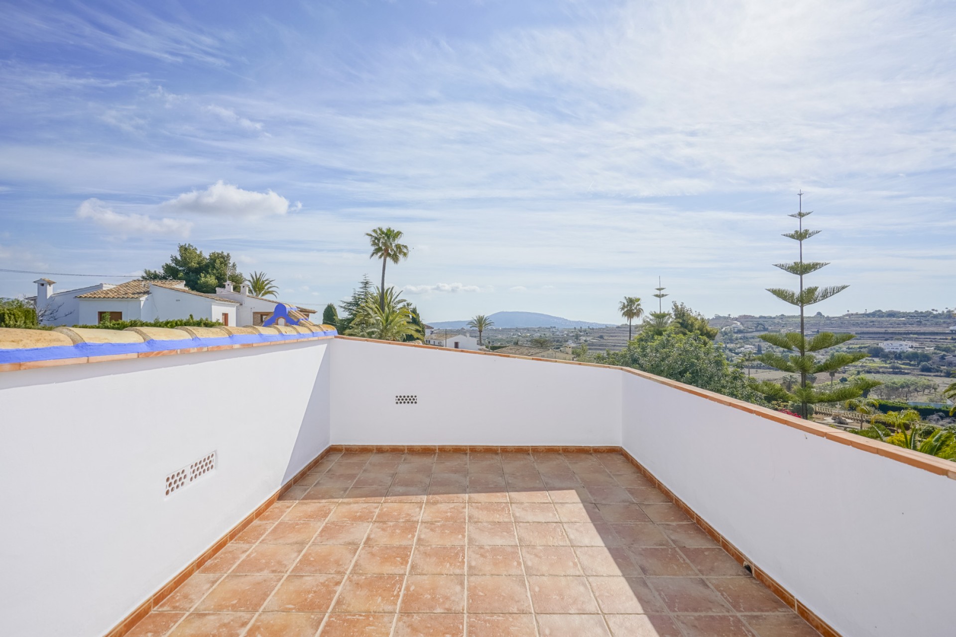 Resale - Villa -
Teulada - La Fustera