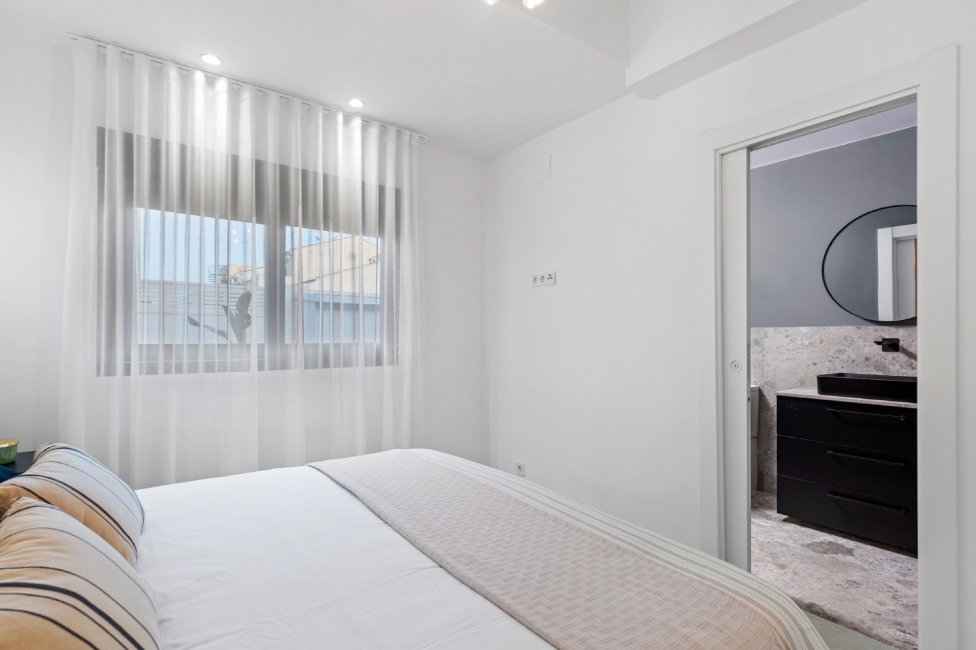 Resale - Villa -
Torrevieja - El chaparral