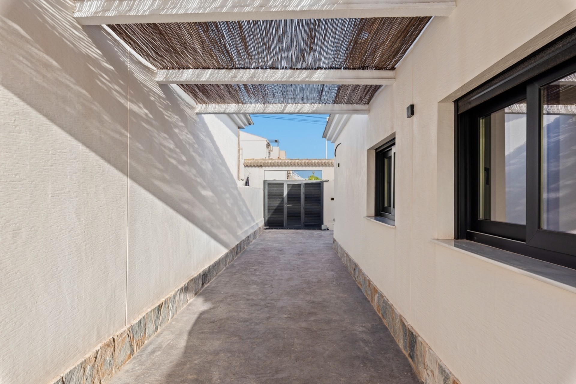 Resale - Villa -
Torrevieja - El chaparral