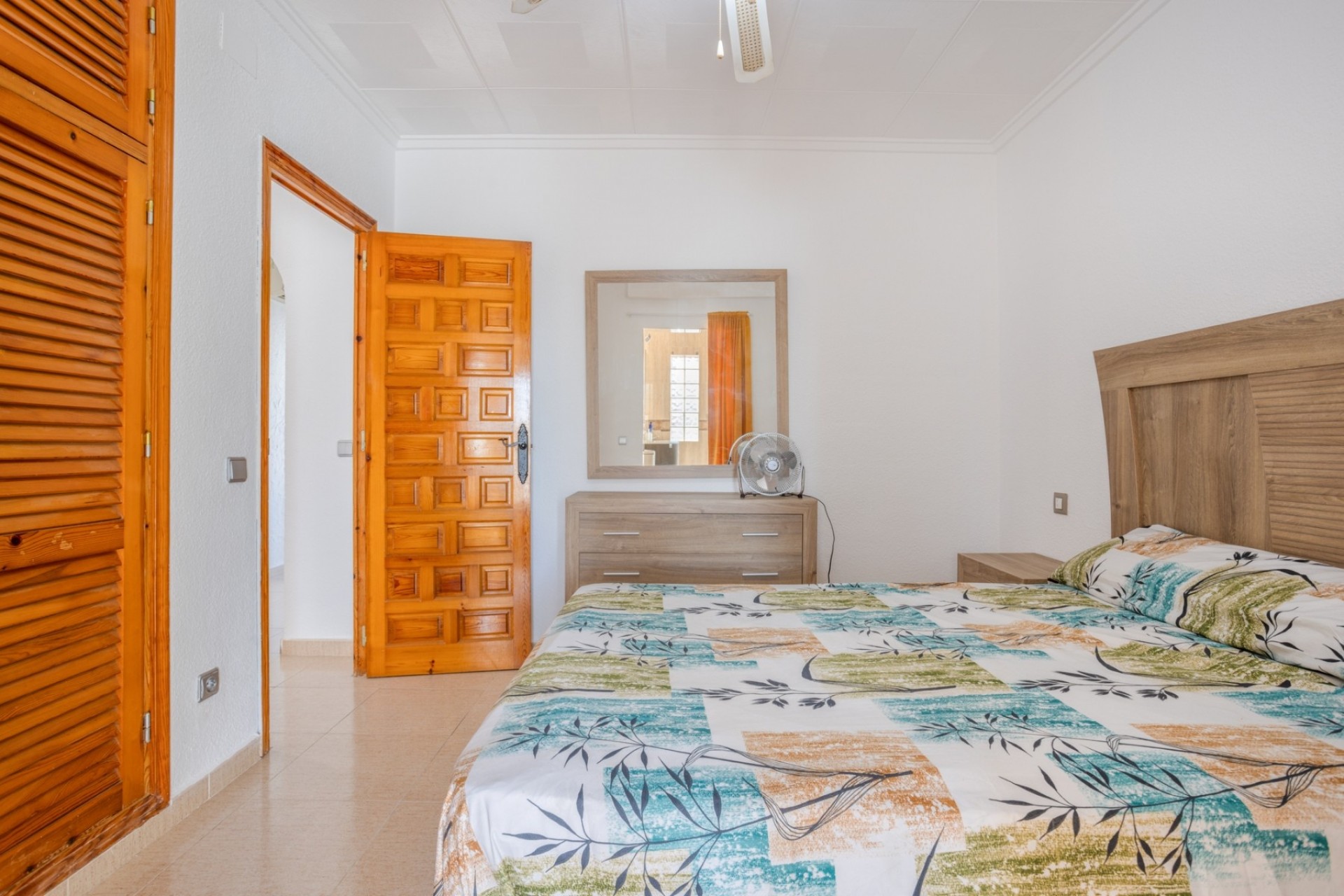 Resale - Villa -
Torrevieja - Urbanización San Luis