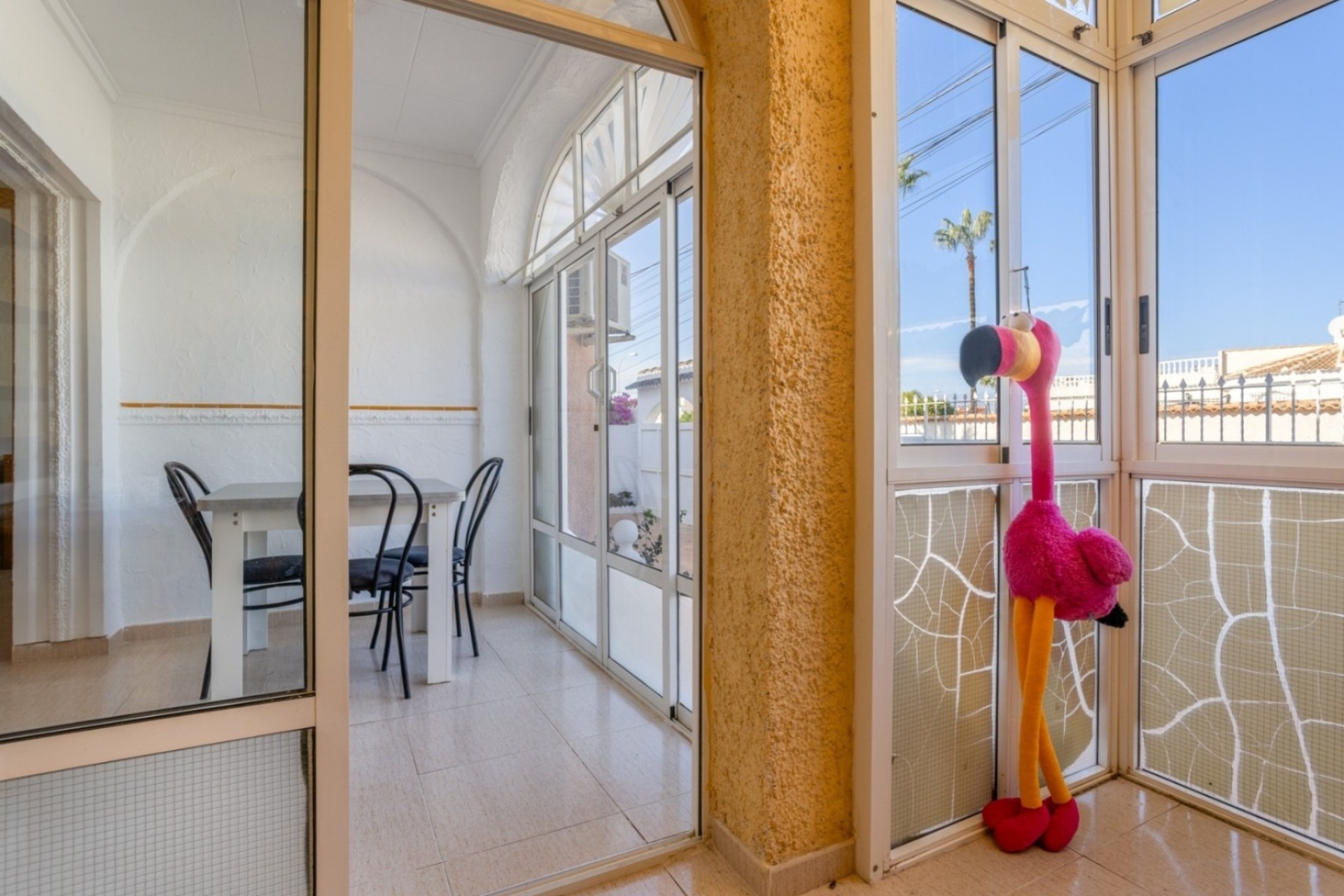 Resale - Villa -
Torrevieja