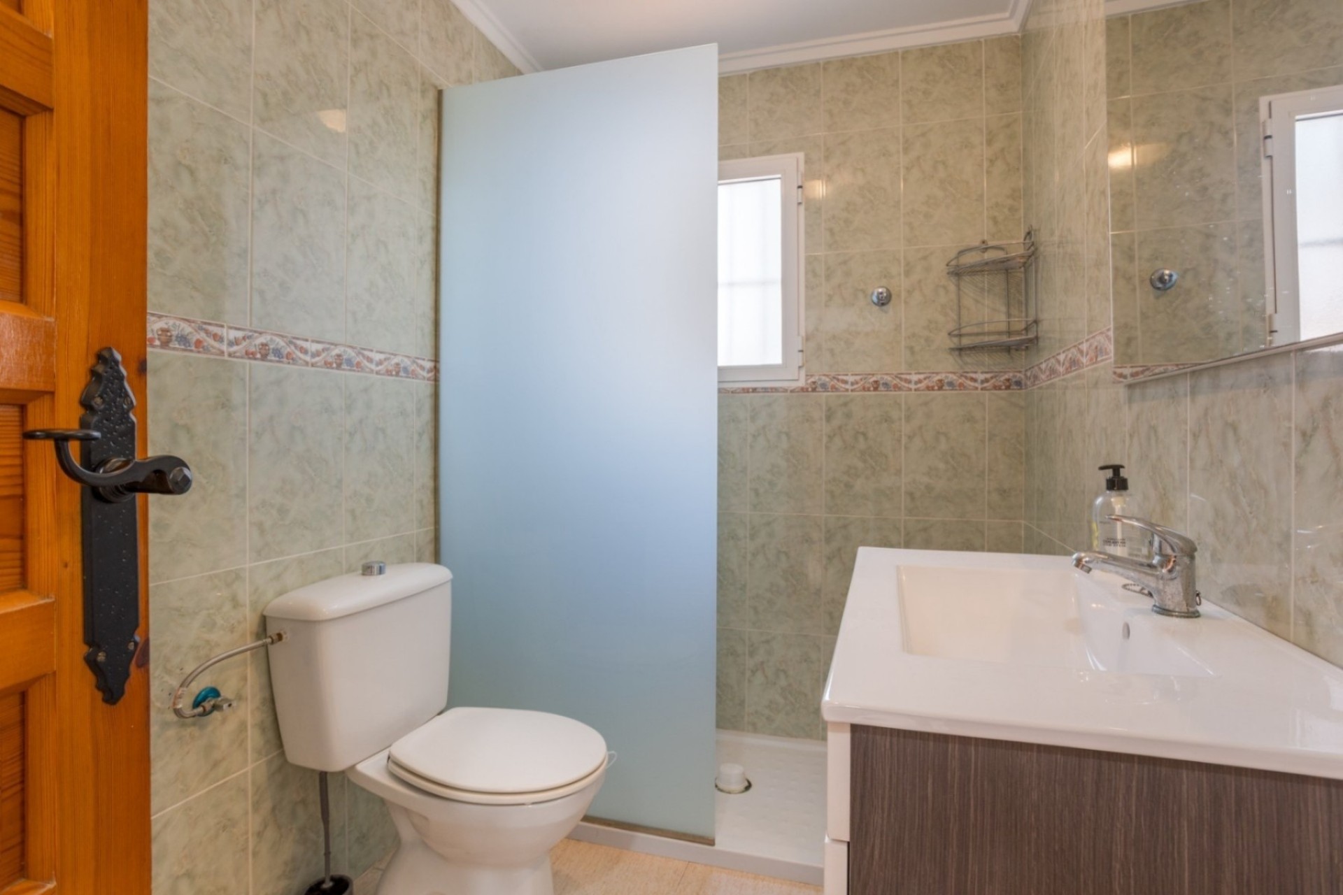 Resale - Villa -
Torrevieja