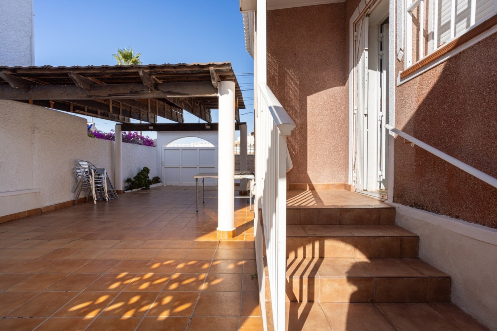 Resale - Villa -
Torrevieja