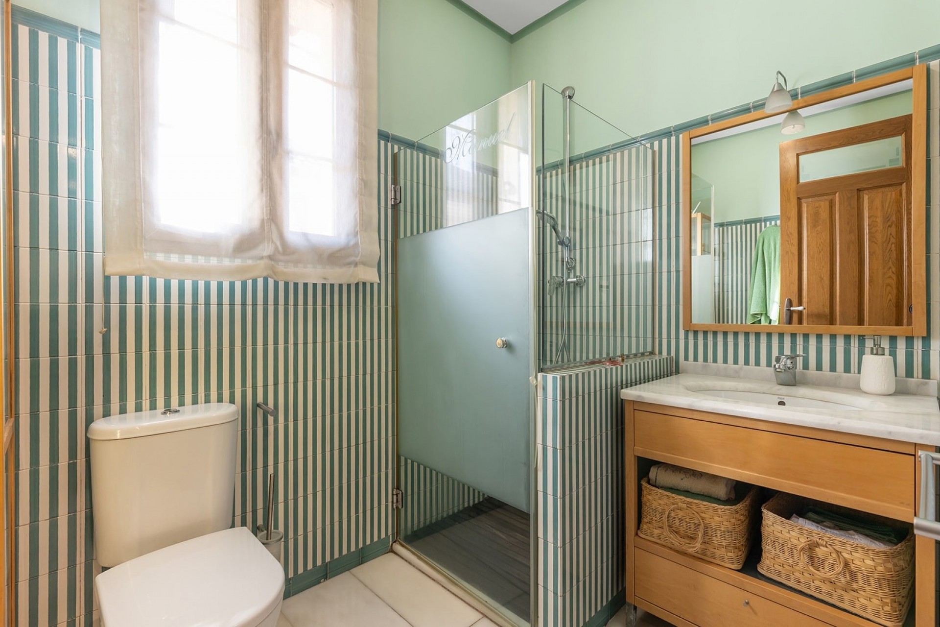 Resale - Villa -
Torrevieja