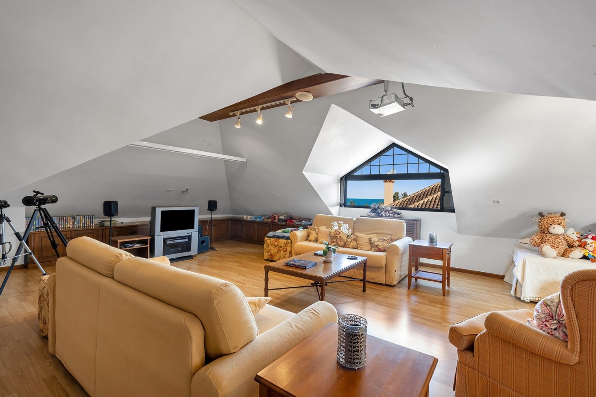 Resale - Villa -
Torrevieja