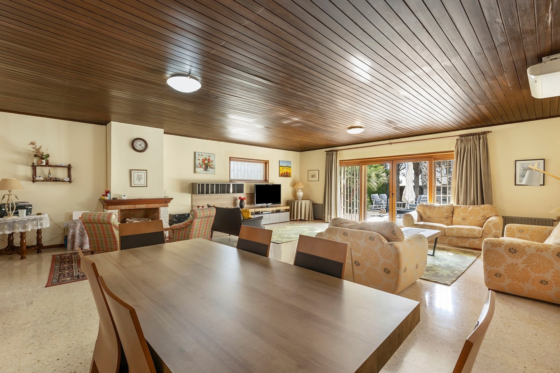 Resale - Villa -
Villamartin