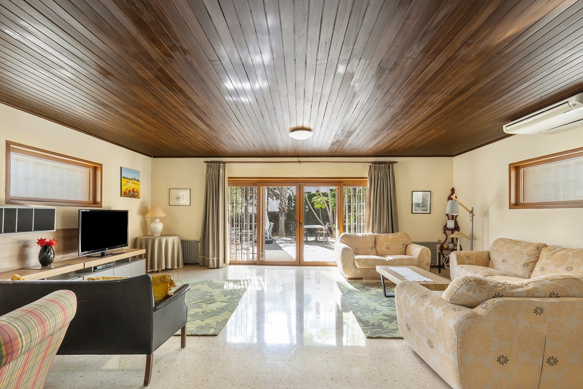 Resale - Villa -
Villamartin