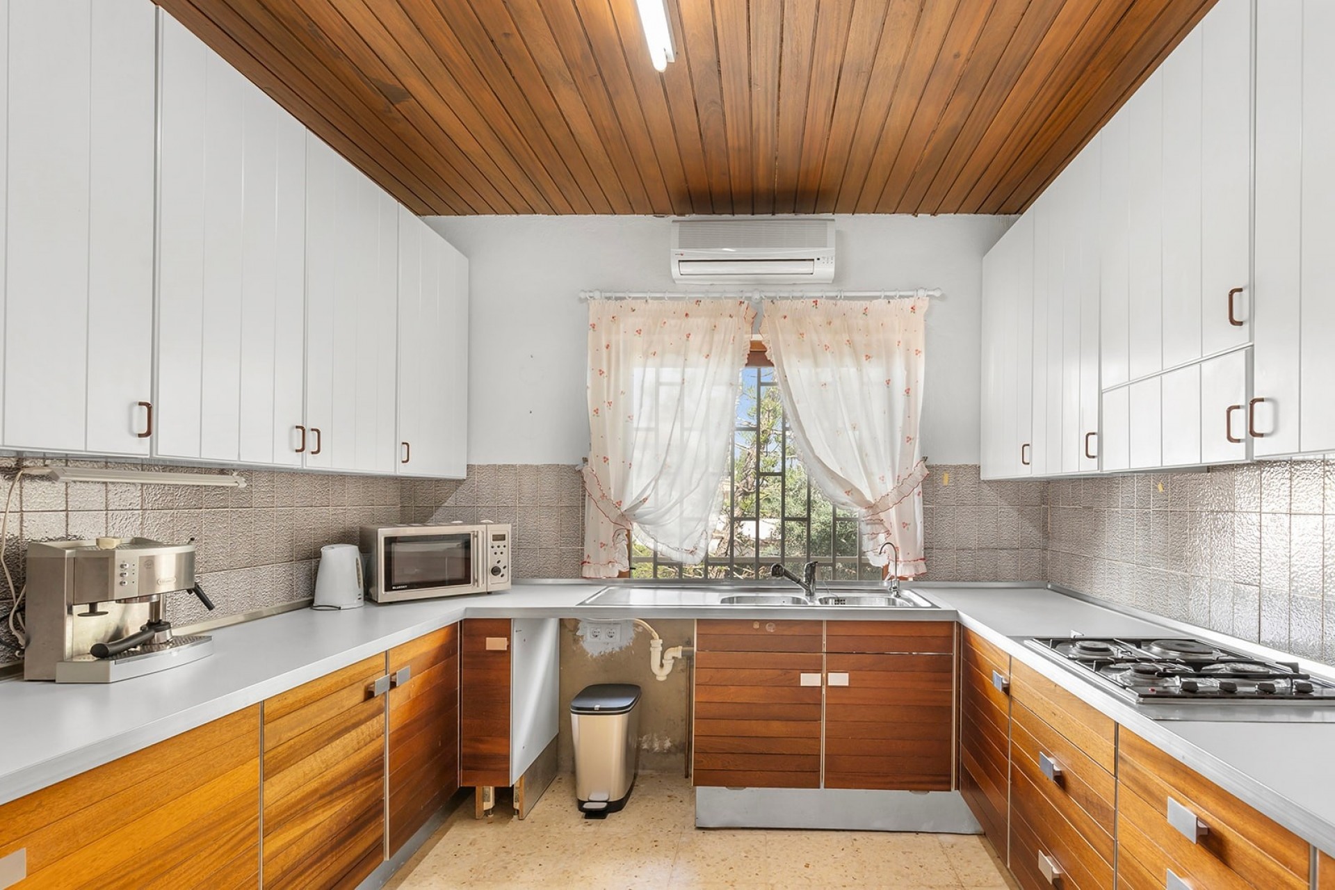 Resale - Villa -
Villamartin