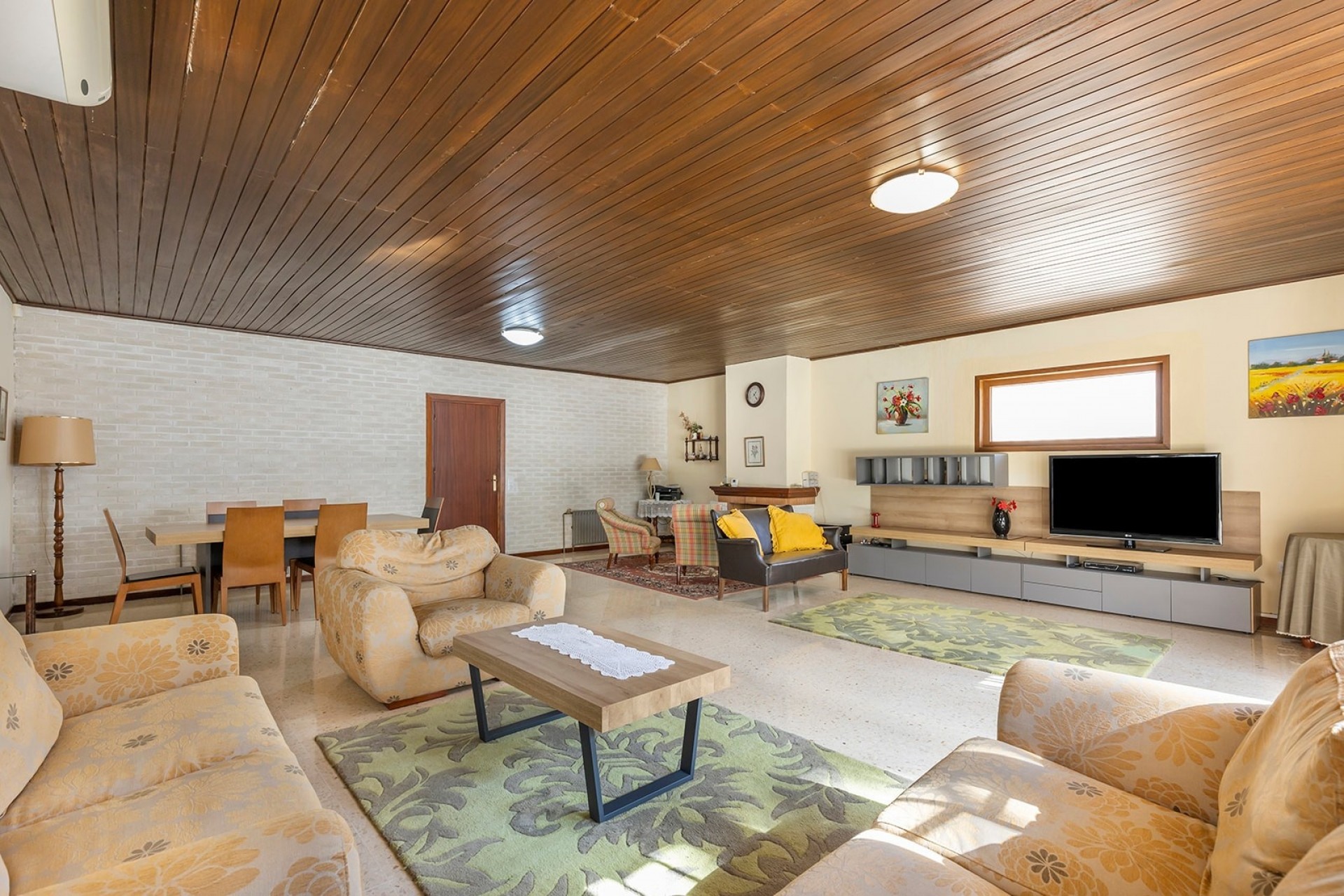 Resale - Villa -
Villamartin