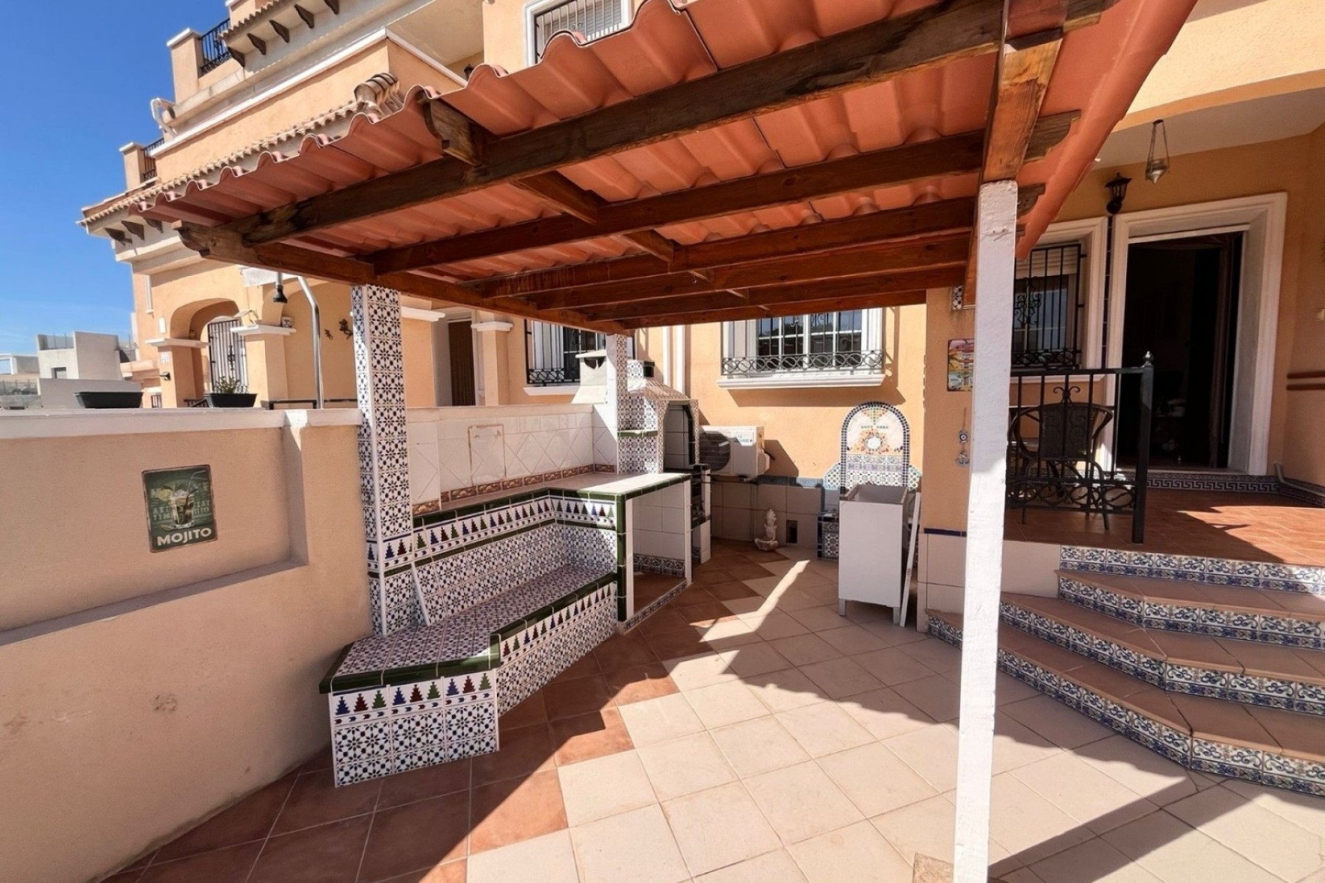 Resale - Villa -
Villamartin