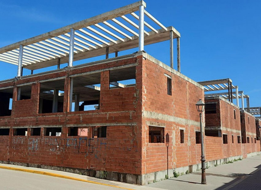 Reventa - Adosado -
Denia