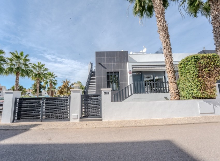 Reventa - Adosado -
Orihuela Costa - Villamartín