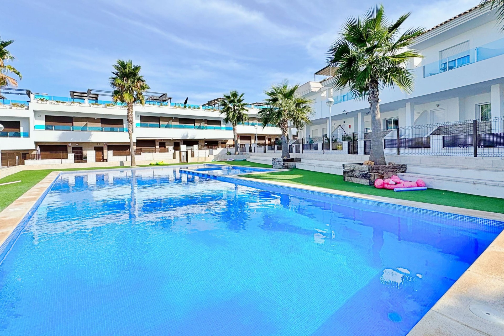Reventa - Adosado -
Torrevieja - Los Balcones