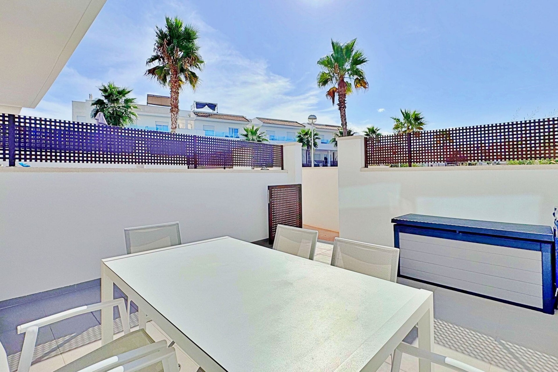 Reventa - Adosado -
Torrevieja - Los Balcones