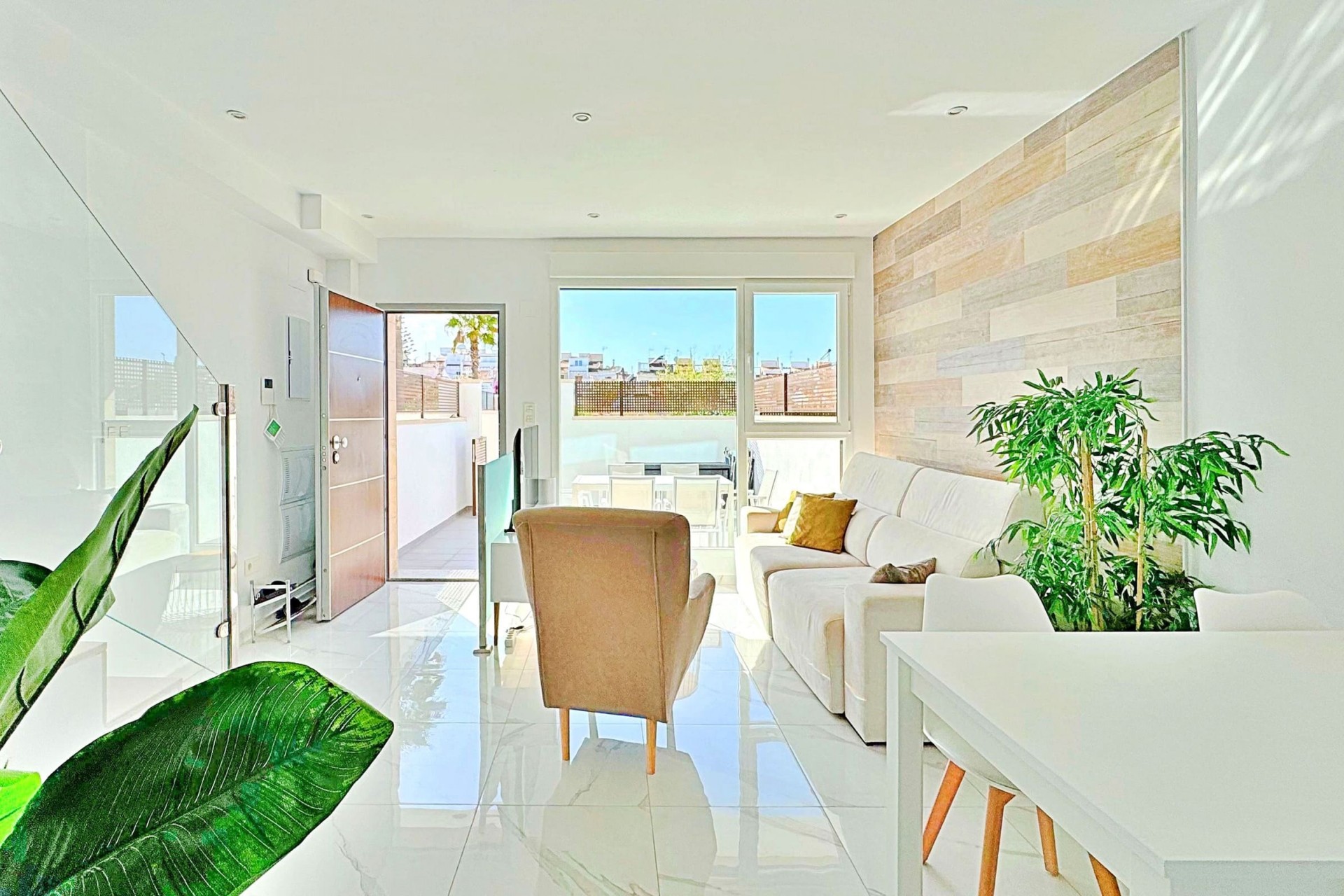 Reventa - Adosado -
Torrevieja - Los Balcones
