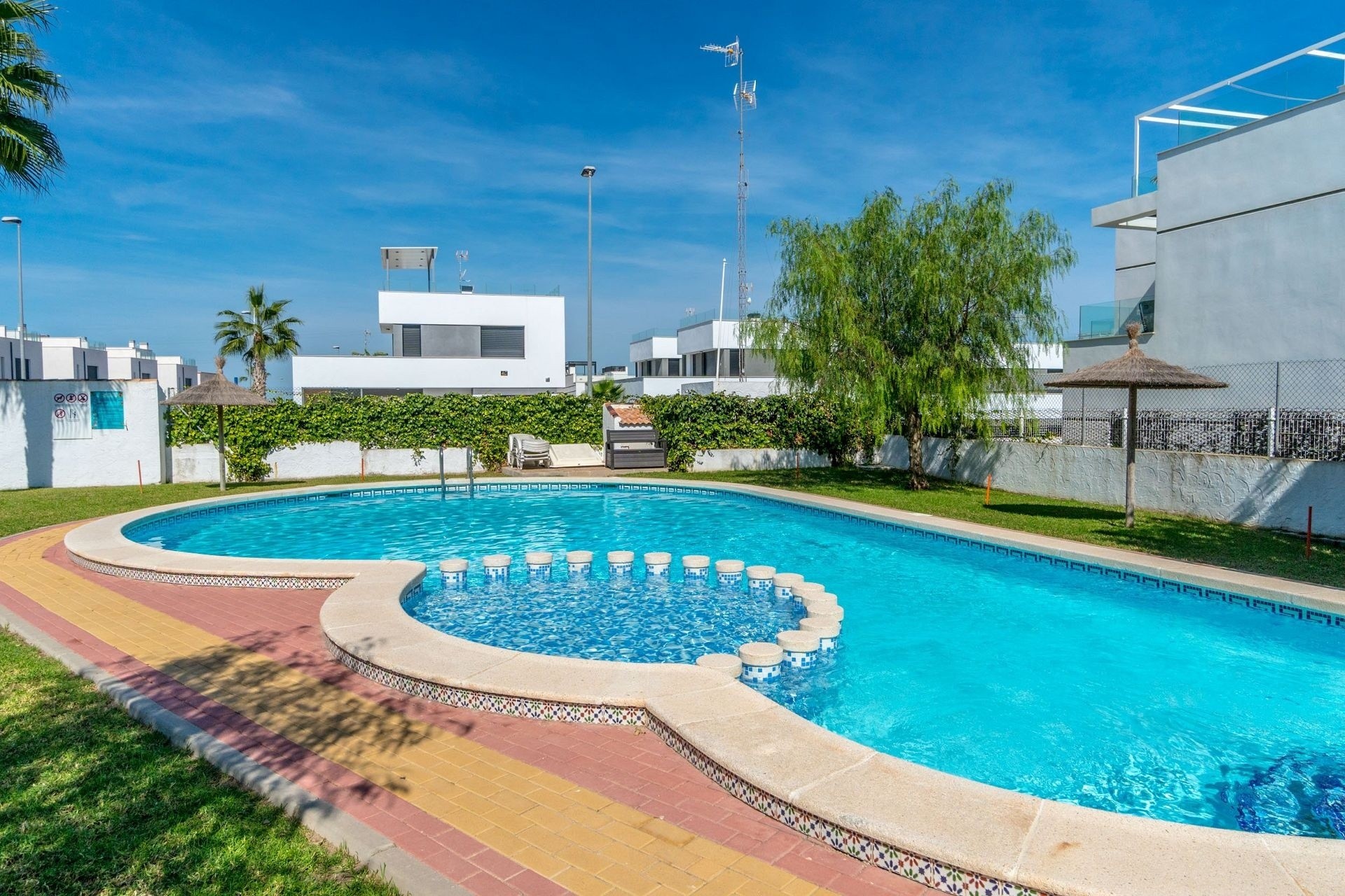 Reventa - Adosado -
Villamartin