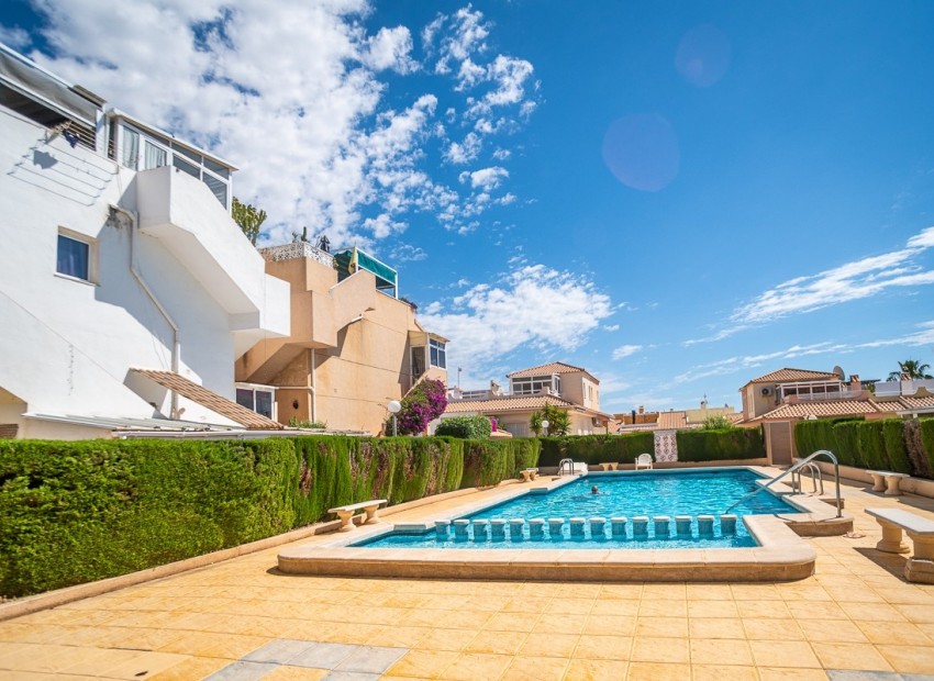 Reventa - Apartamento -
ALICANTE - La Florida