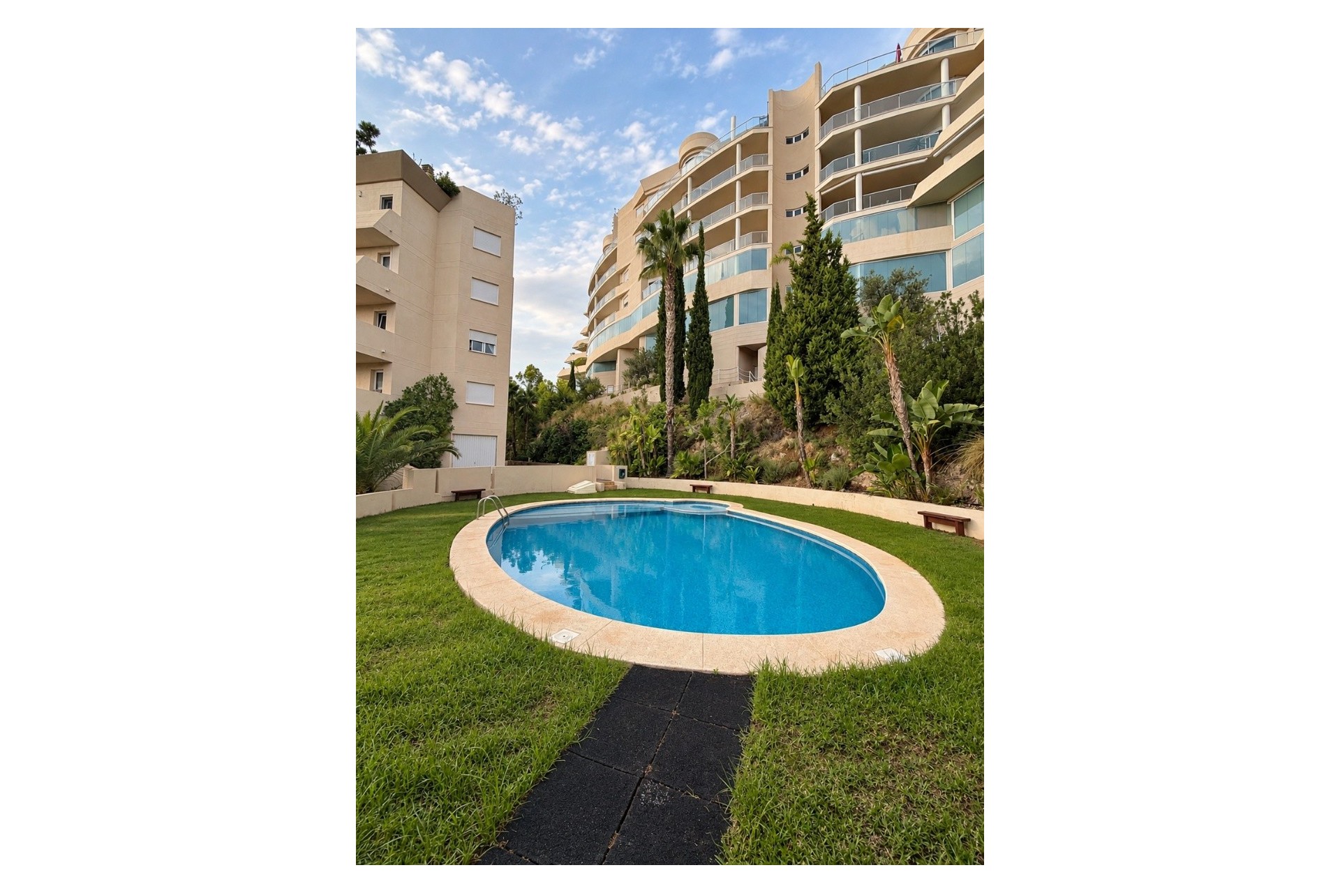 Reventa - Apartamento -
Altea - Sierra de Altea