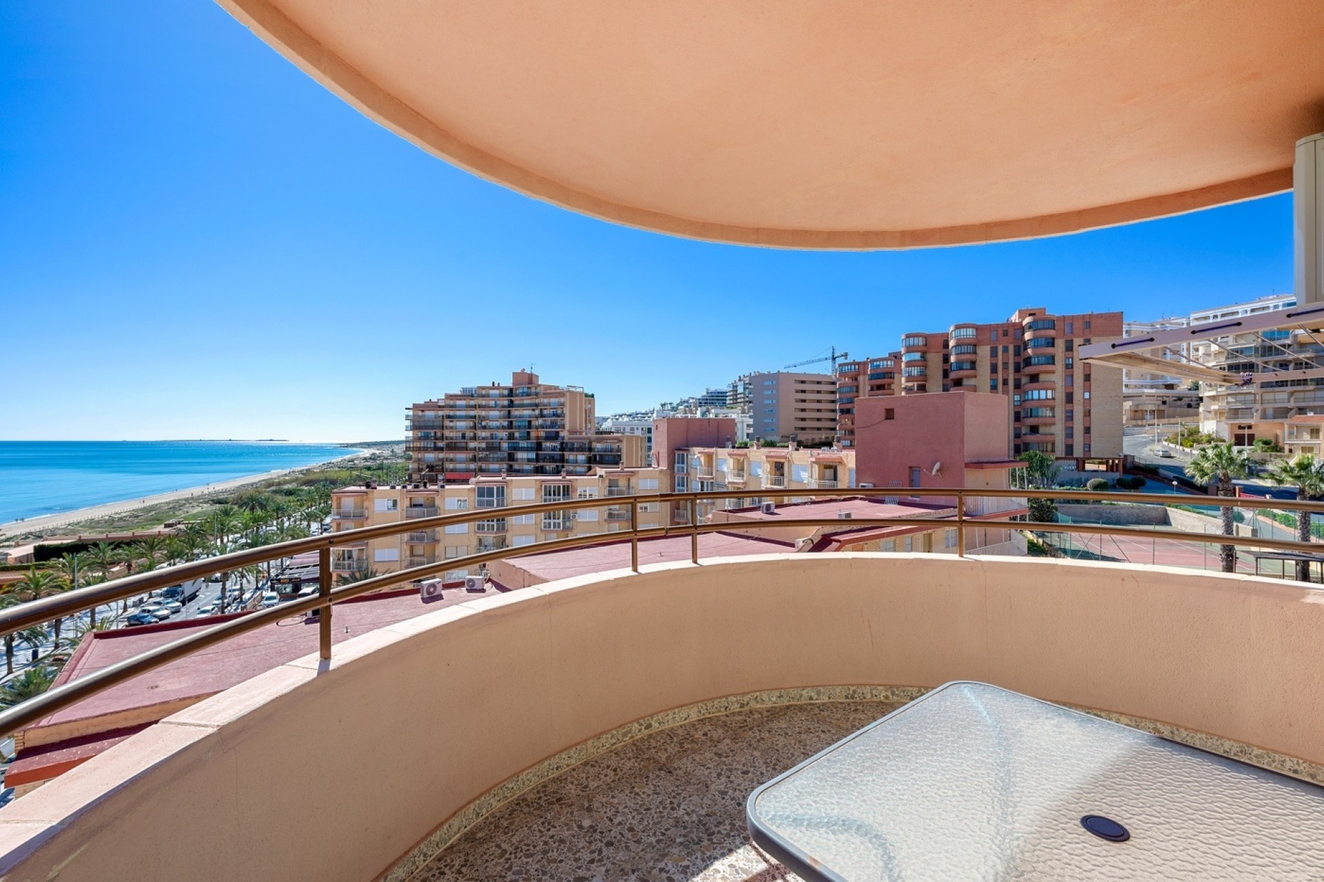 Reventa - Apartamento -
Arenales del Sol - Segunda linea playa
