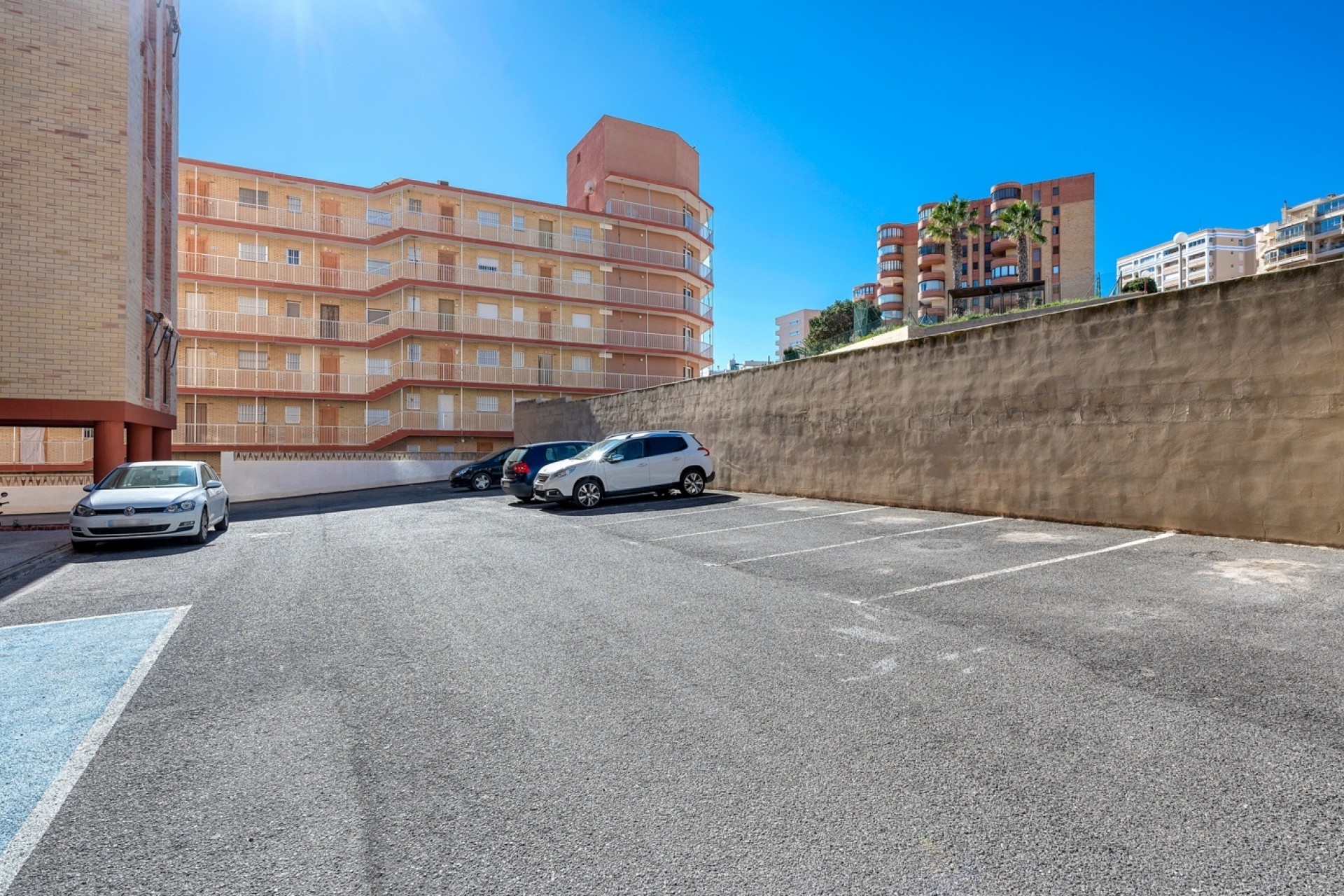 Reventa - Apartamento -
Arenales del Sol - Segunda linea playa
