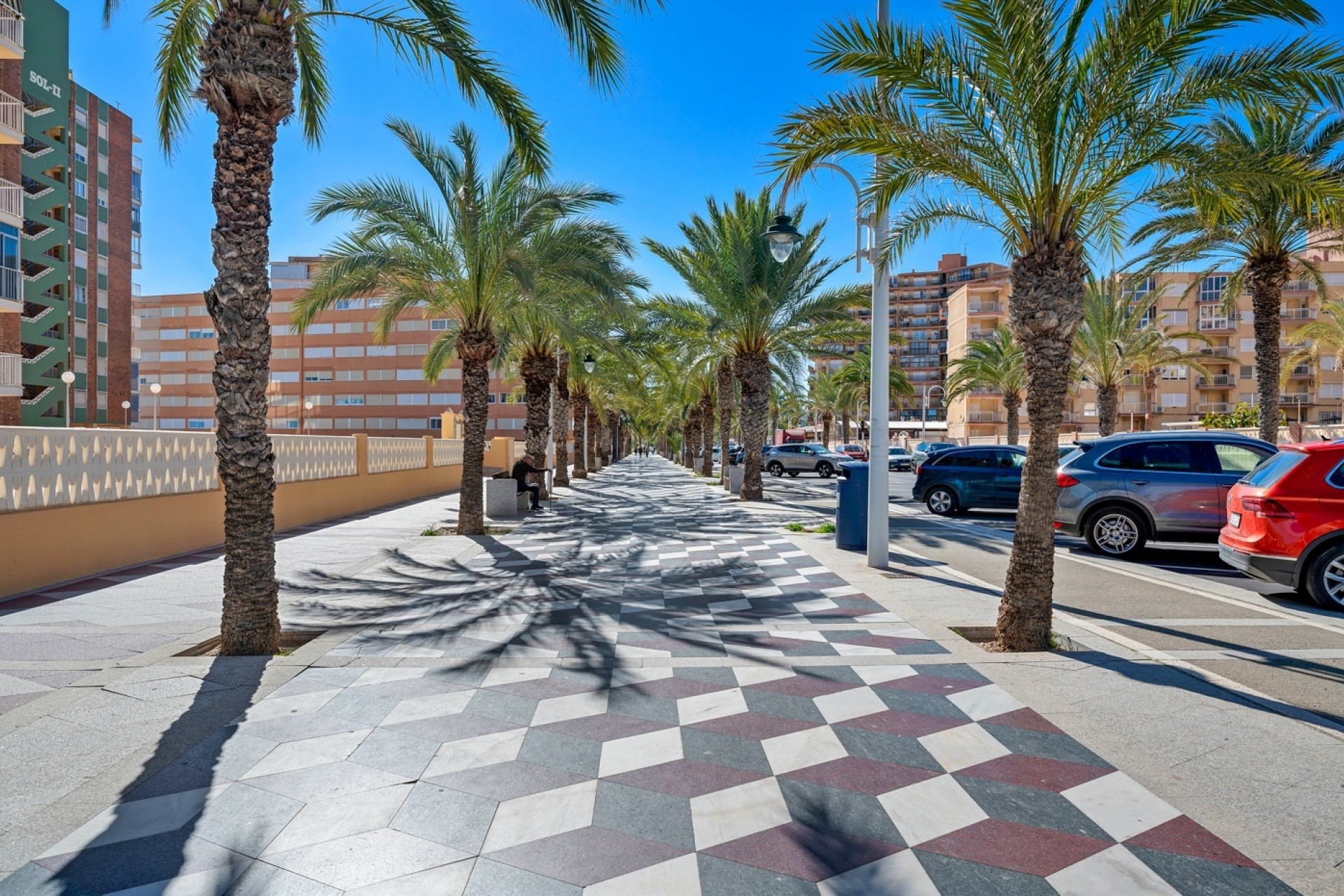 Reventa - Apartamento -
Arenales del Sol - Segunda linea playa