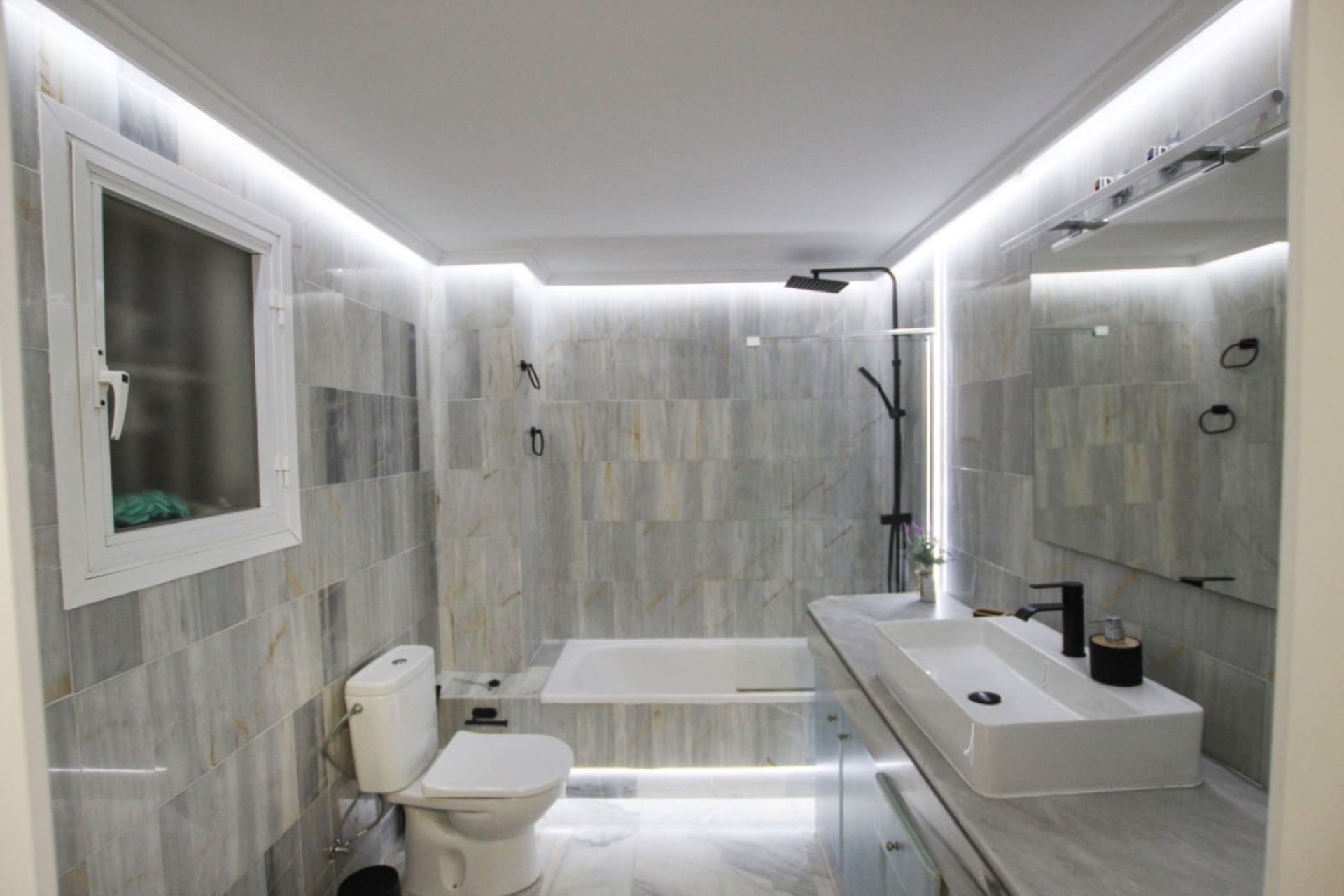 Reventa - Apartamento -
Benidorm
