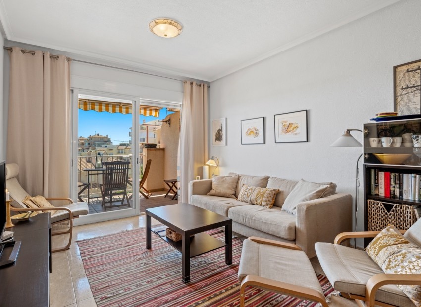 Reventa - Apartamento -
Cabo Roig