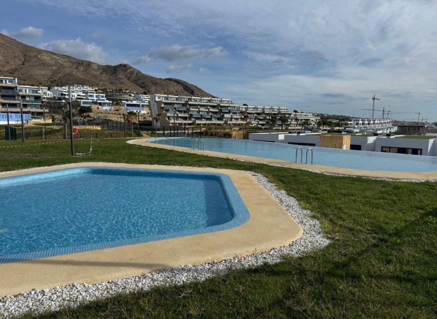 Reventa - Apartamento -
Finestrat