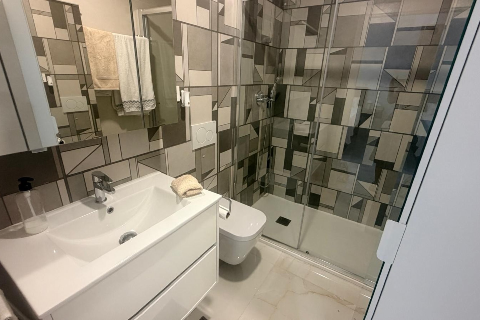 Reventa - Apartamento -
Los Altos - Torrevieja