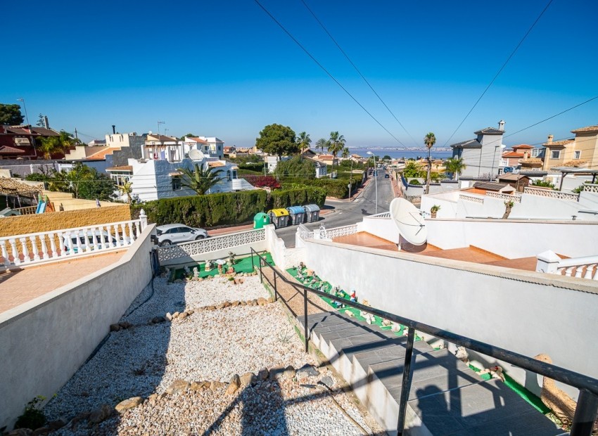 Reventa - Apartamento -
ORIHUELA COSTA - Los Balcones