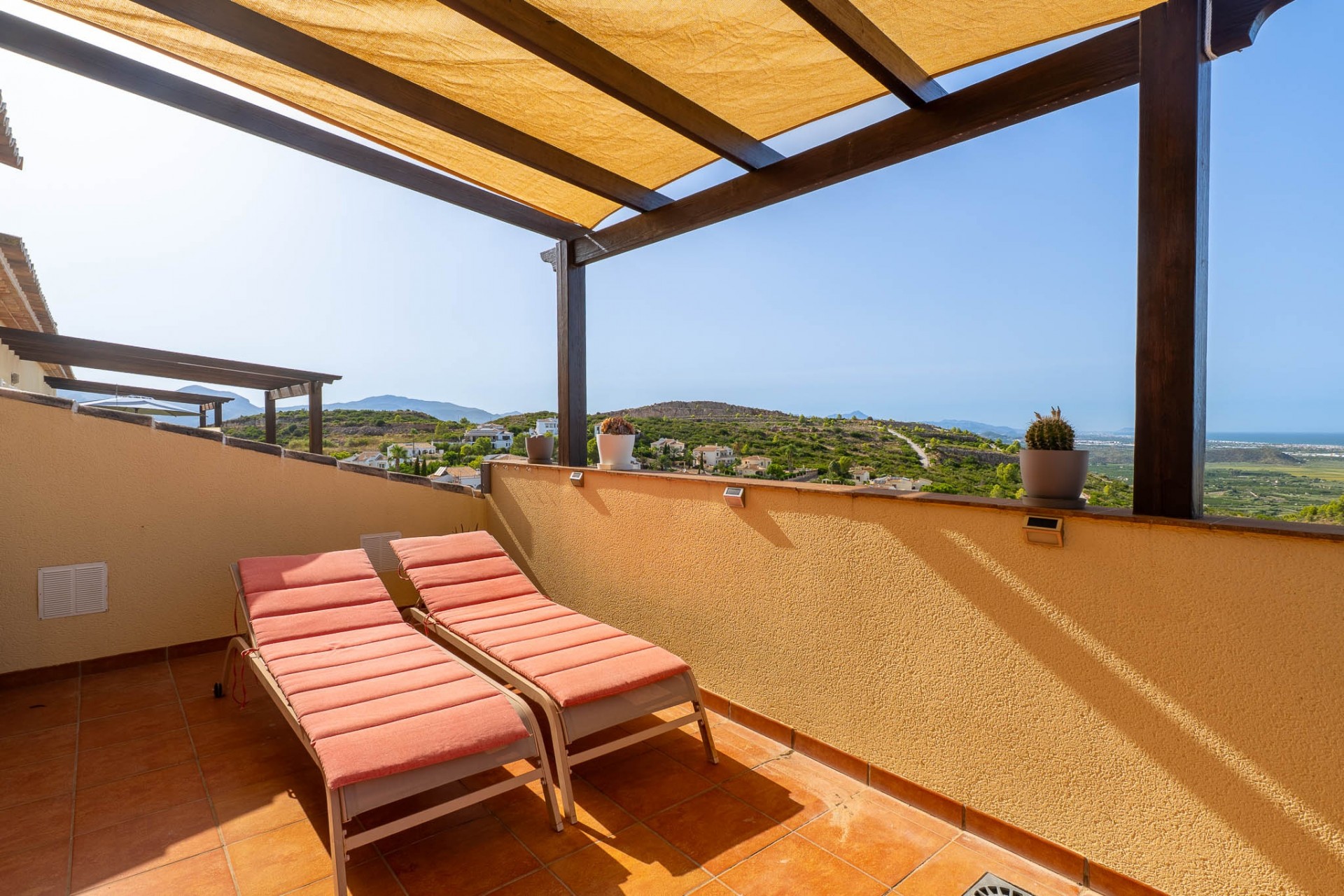 Reventa - Apartamento -
Ráfol de Almunia - Urbanización l'Almunia