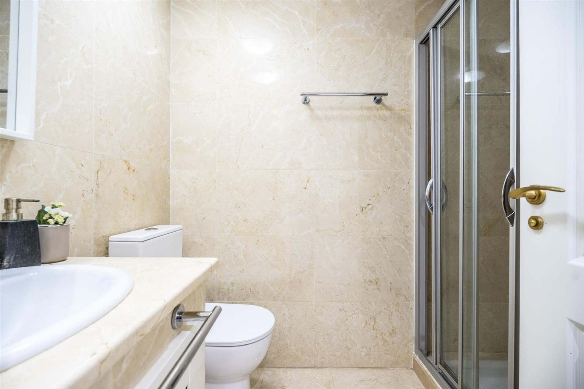 Reventa - Apartamento -
Roda Golf Resort